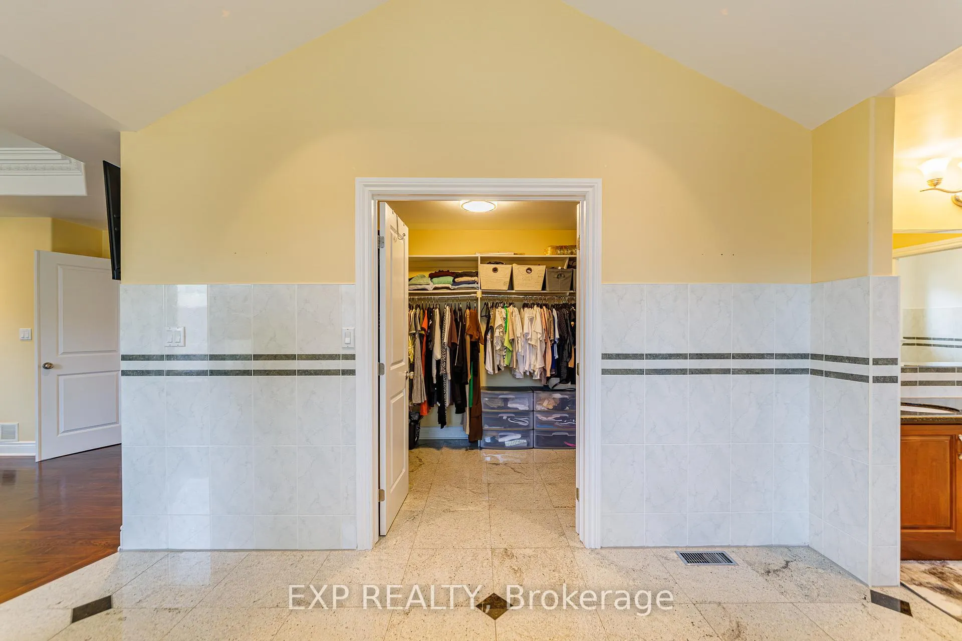 Photo 35 of 62 Lotta Avenue, Ottawa, Meadowlands/St. Claire Gardens — HOMEH