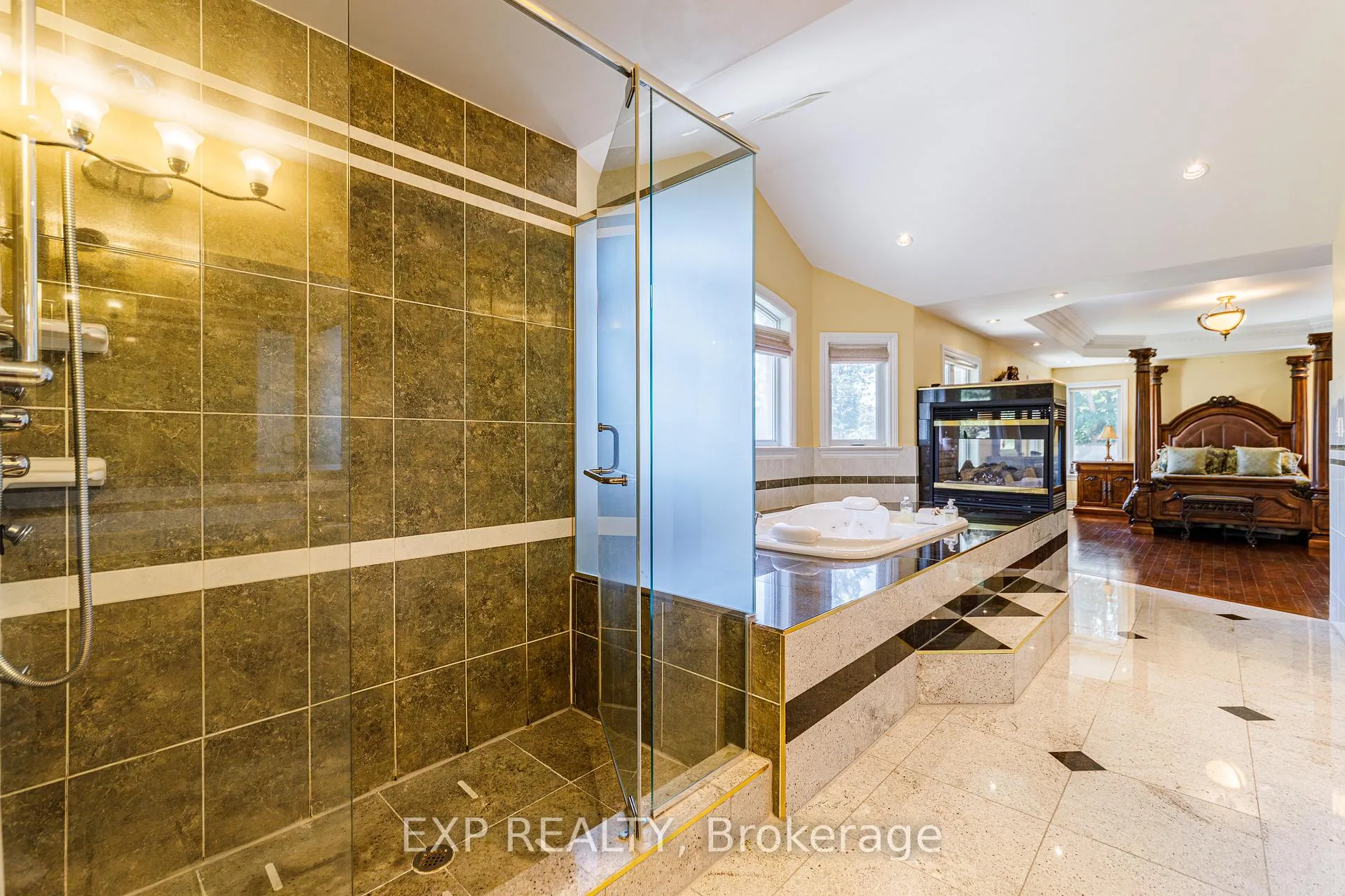 Photo 40 of 62 Lotta Avenue, Ottawa, Meadowlands/St. Claire Gardens — HOMEH