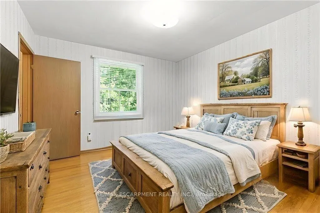 Photo 29 of 18 Jasper Drive, Hamilton, Stoney Creek — HOMEH