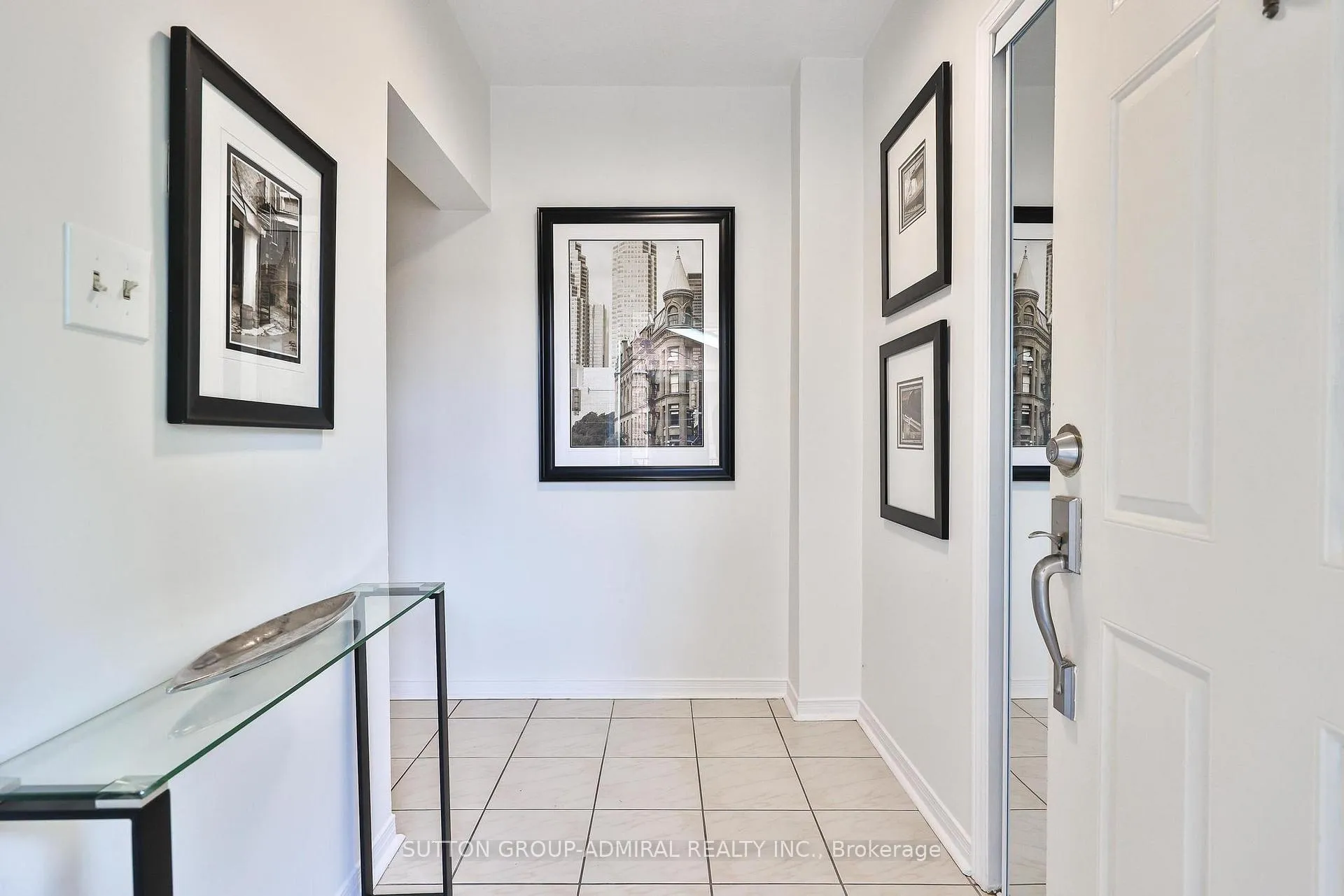 Photo 4 of 113 Redondo Drive, Vaughan, Beverley Glen — HOMEH