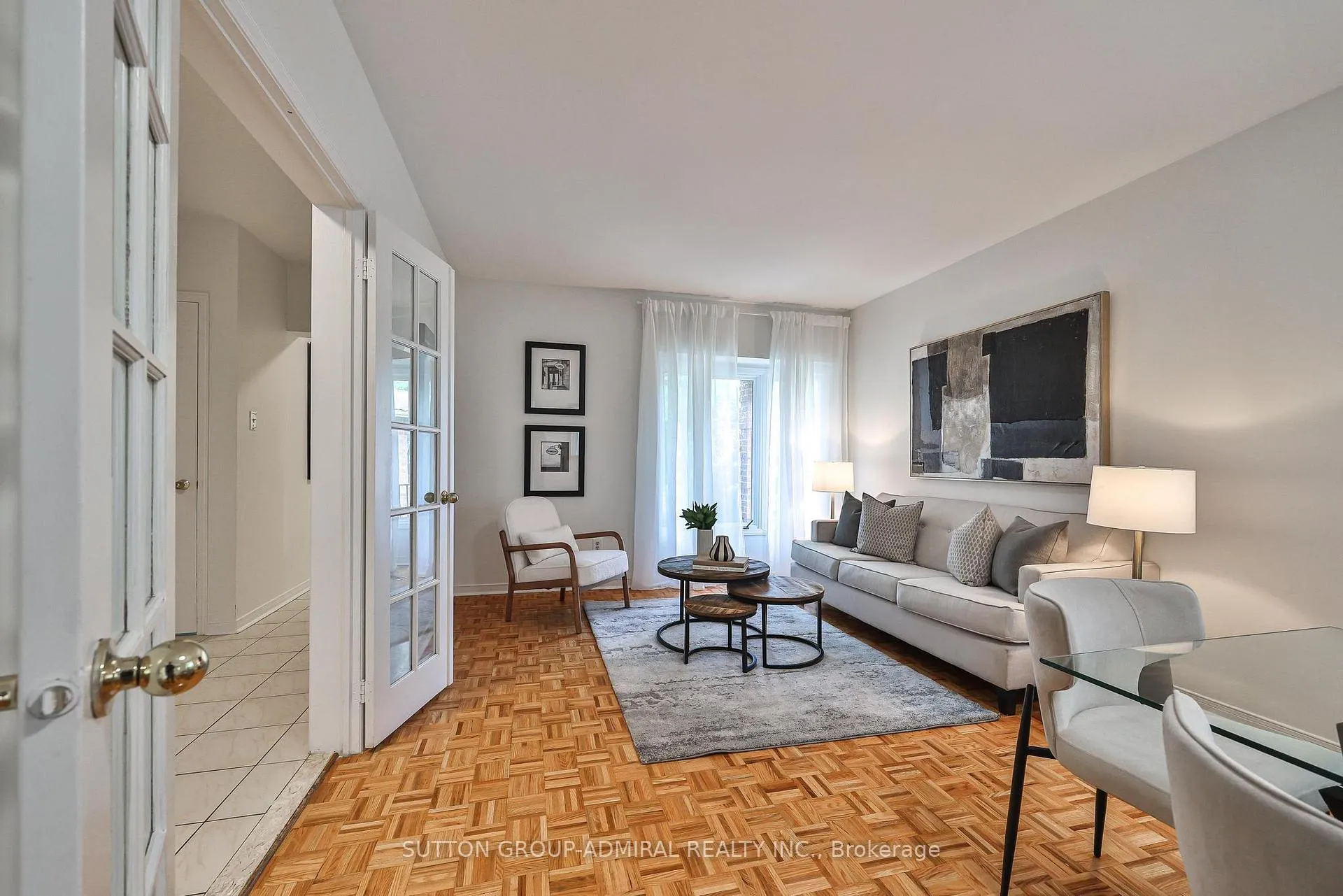 Photo 11 of 113 Redondo Drive, Vaughan, Beverley Glen — HOMEH