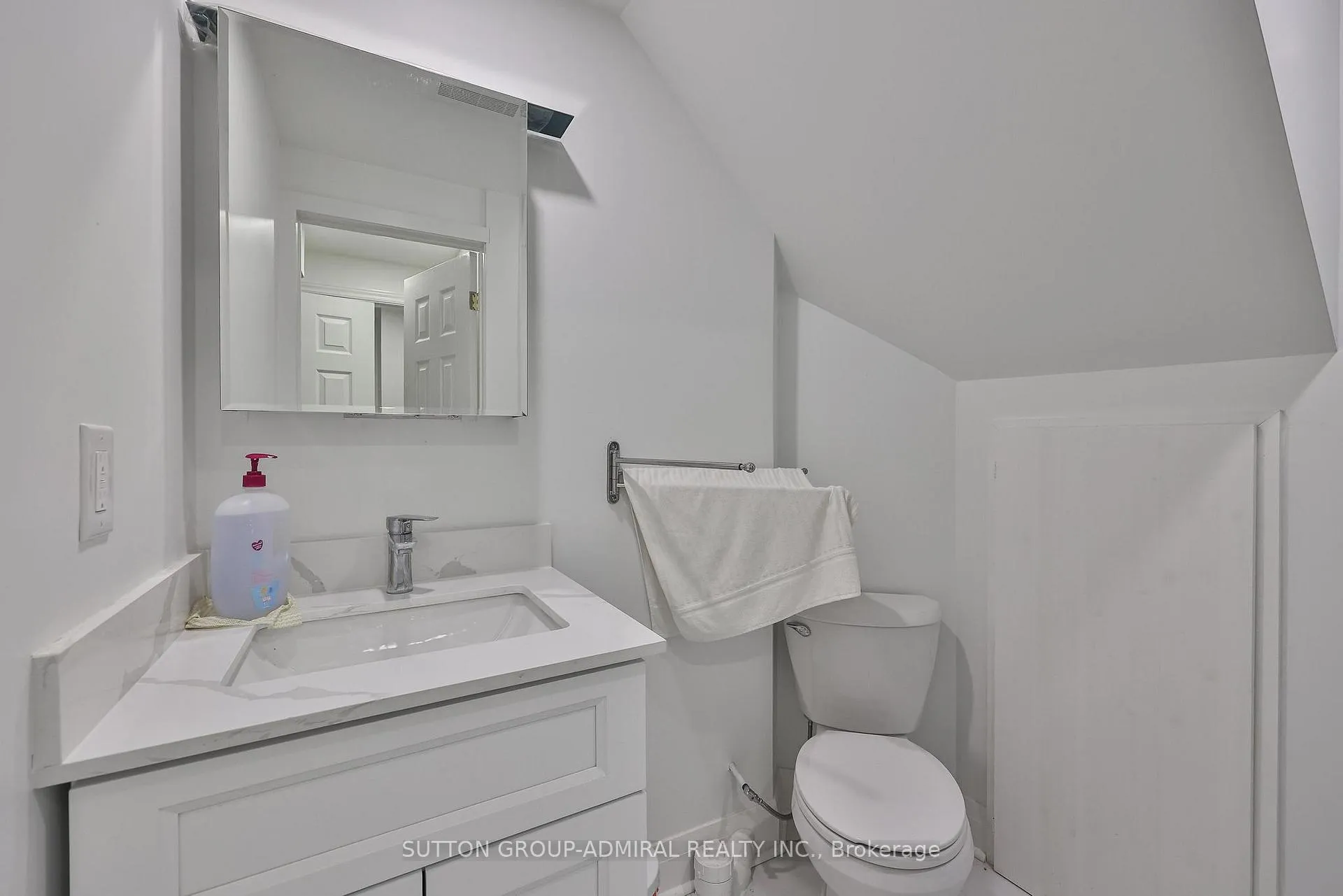 Photo 41 of 113 Redondo Drive, Vaughan, Beverley Glen — HOMEH