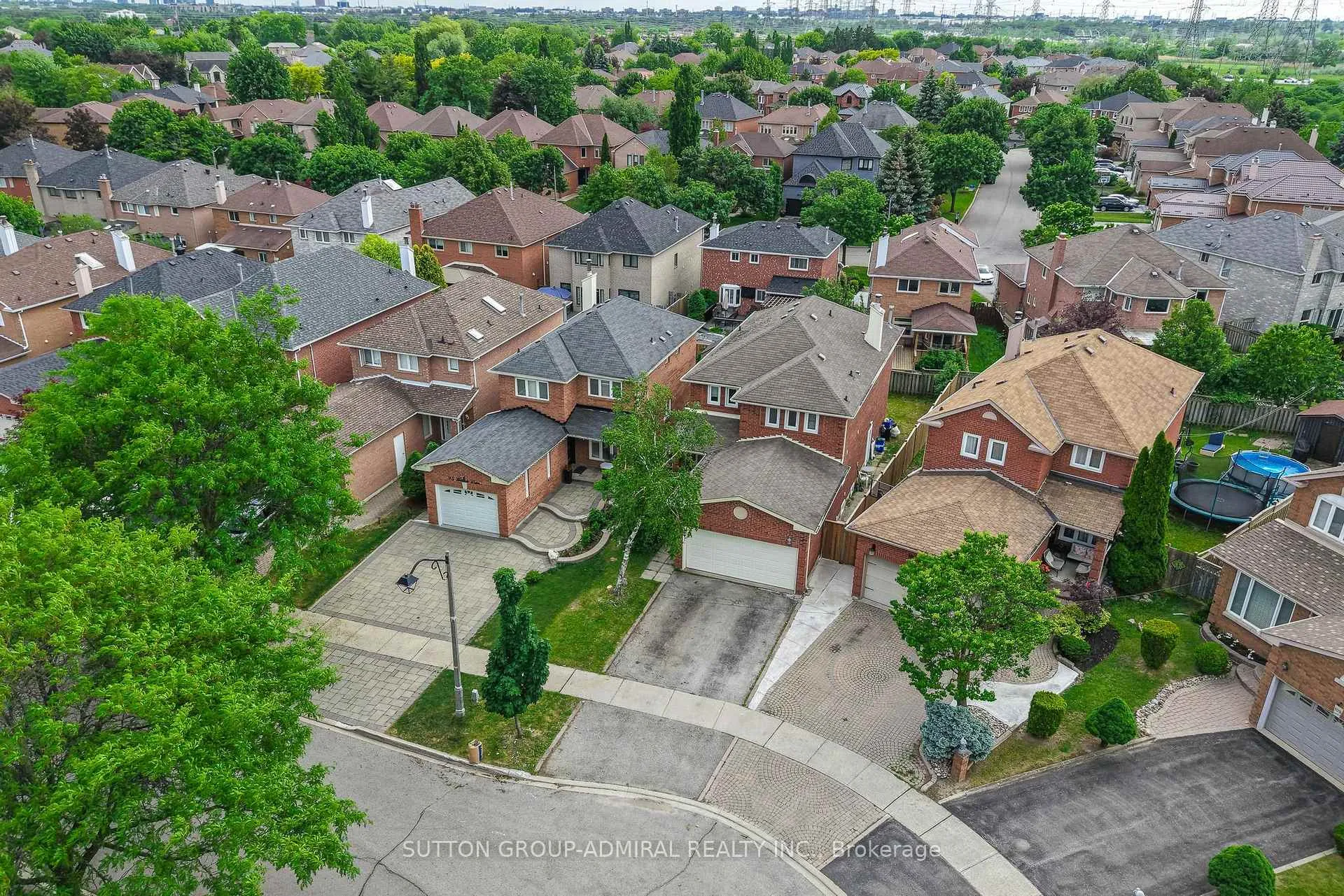 Photo 49 of 113 Redondo Drive, Vaughan, Beverley Glen — HOMEH
