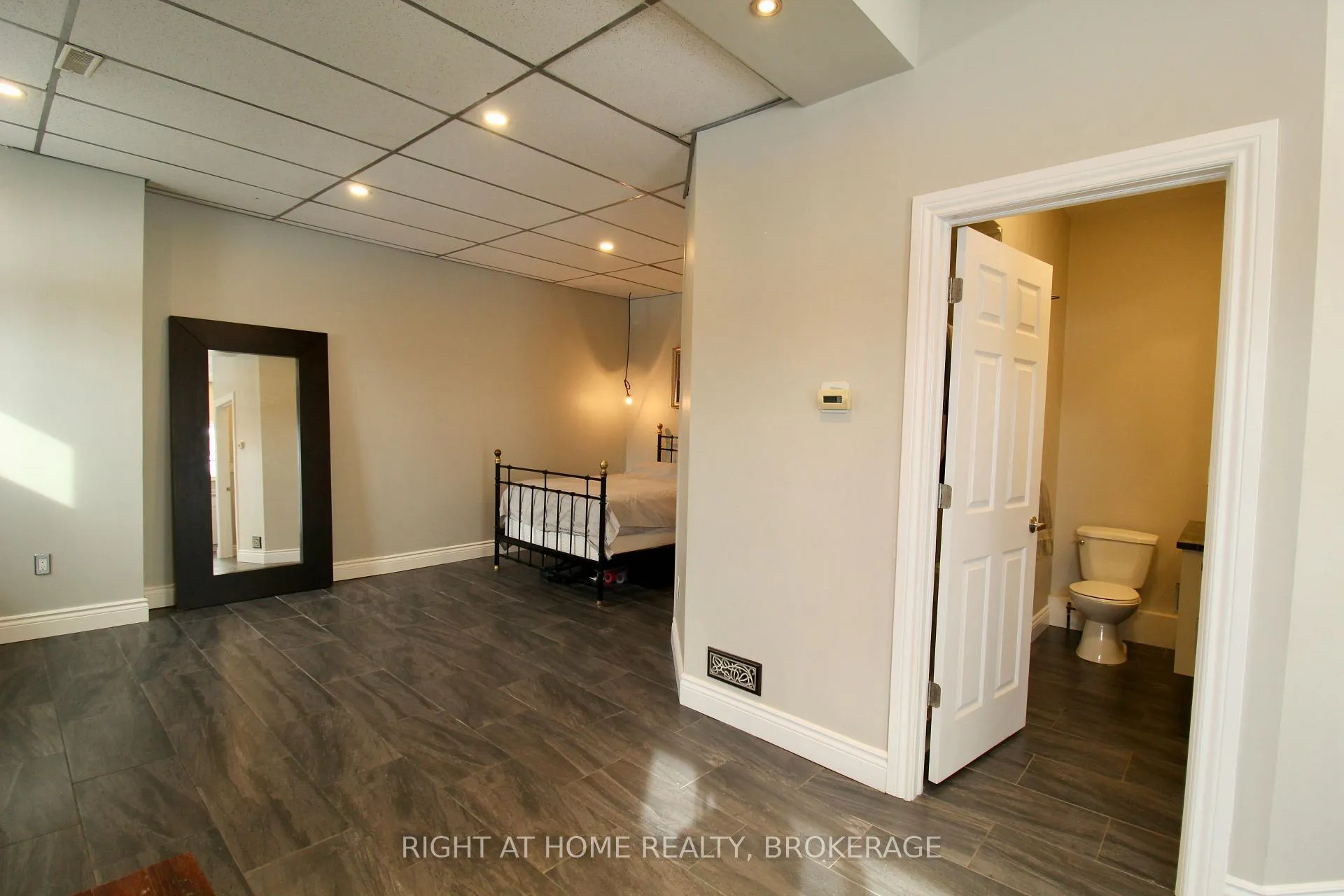 Photo 8 of 7 Beech Street, St. Catharines, Downtown — HOMEH