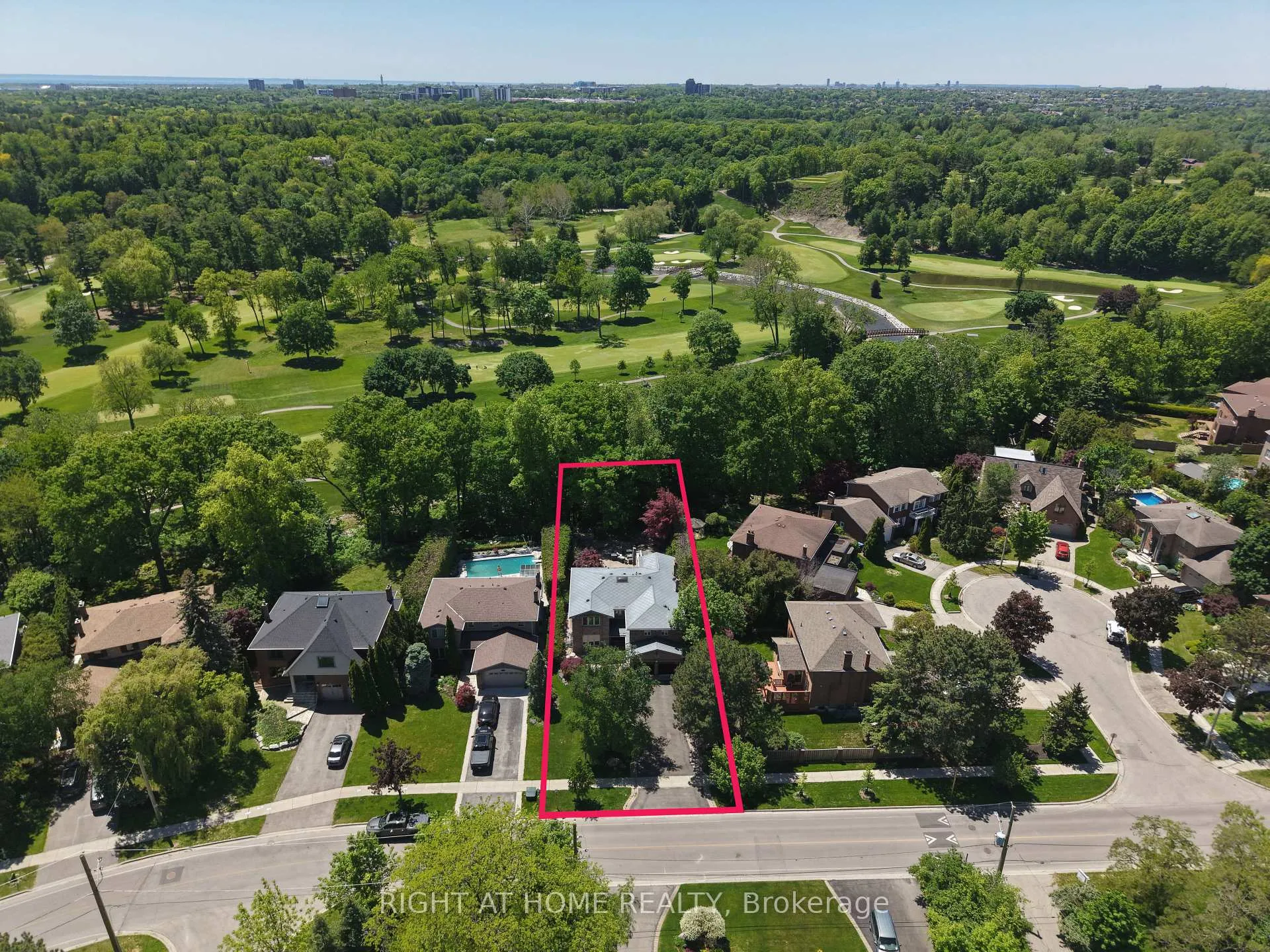 Photo of 2428 Old Carriage Road