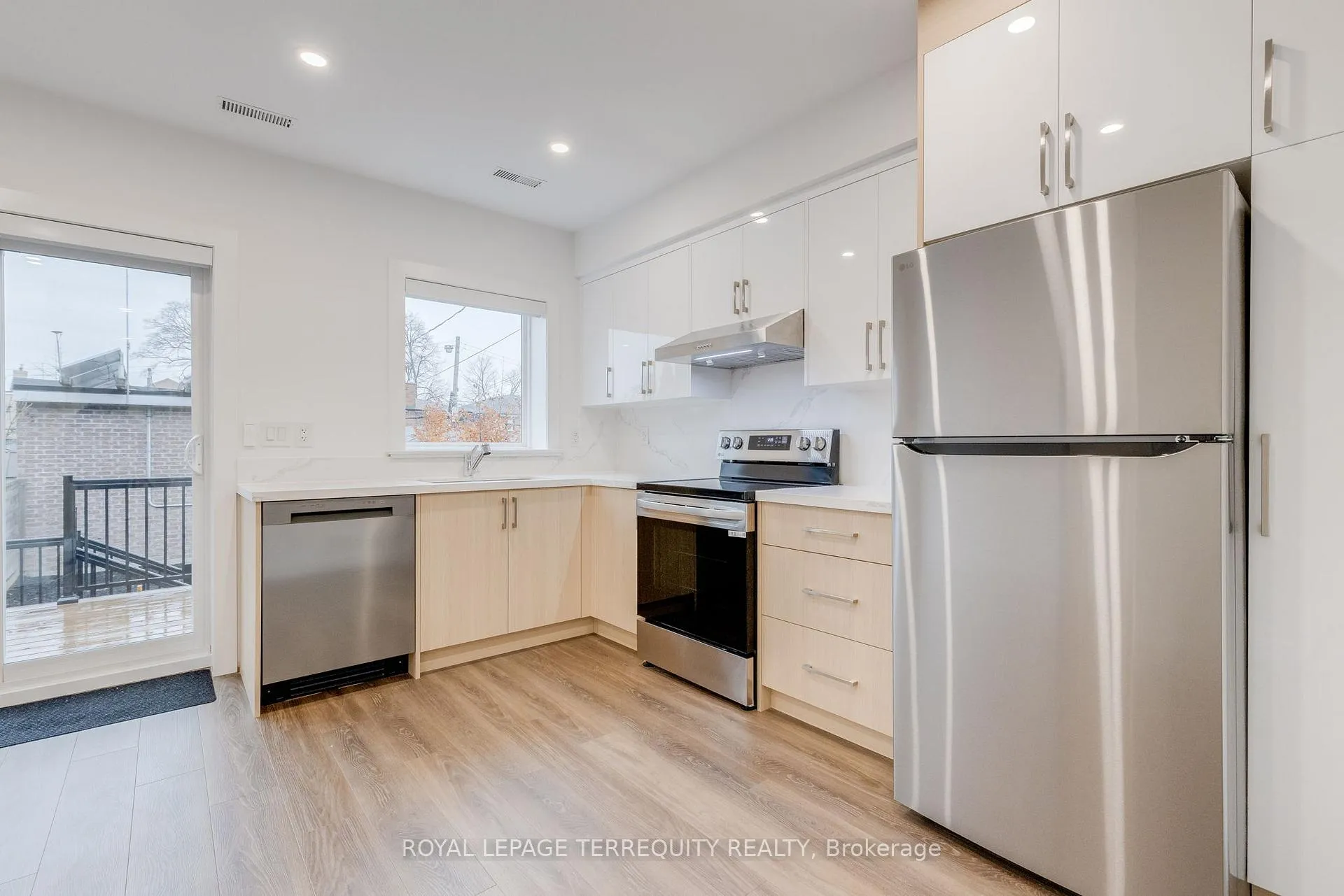 Photo 5 of Unit 2, 94 Earlscourt Avenue, Toronto, Corso Italia-Davenport — HOMEH