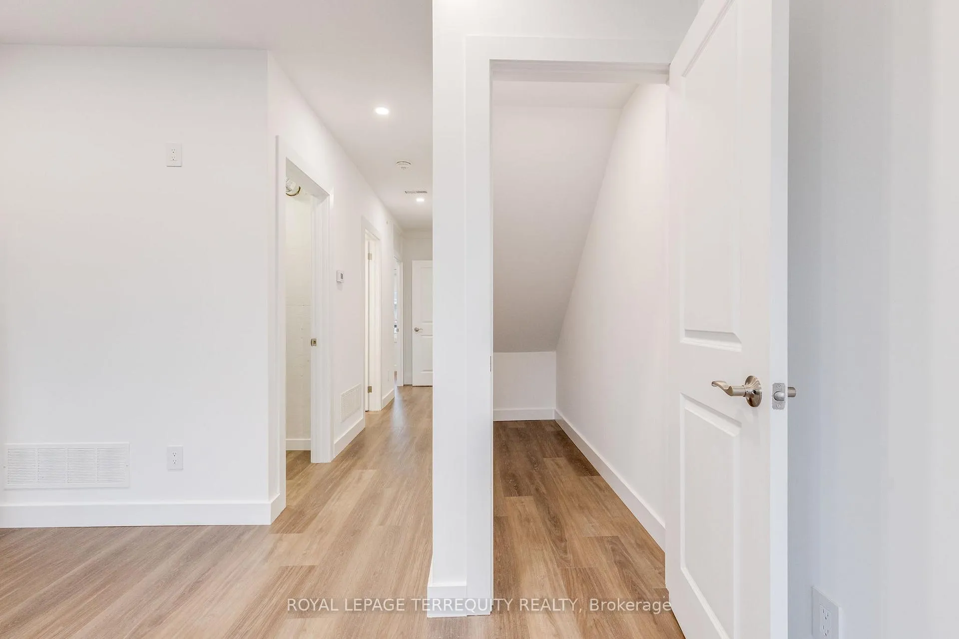 Photo 6 of Unit 2, 94 Earlscourt Avenue, Toronto, Corso Italia-Davenport — HOMEH