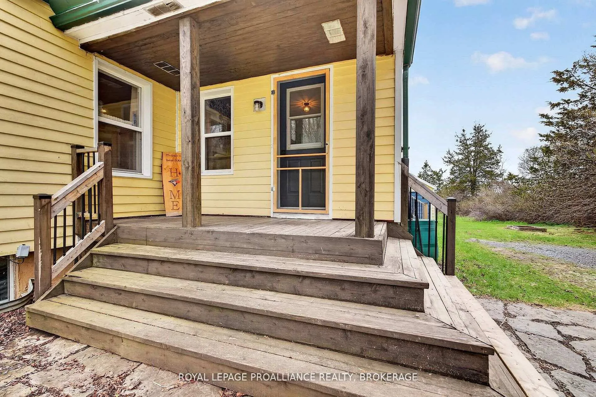 Photo 3 of 5790 County Road 2, Loyalist, Lennox and Addington - South — HOMEH