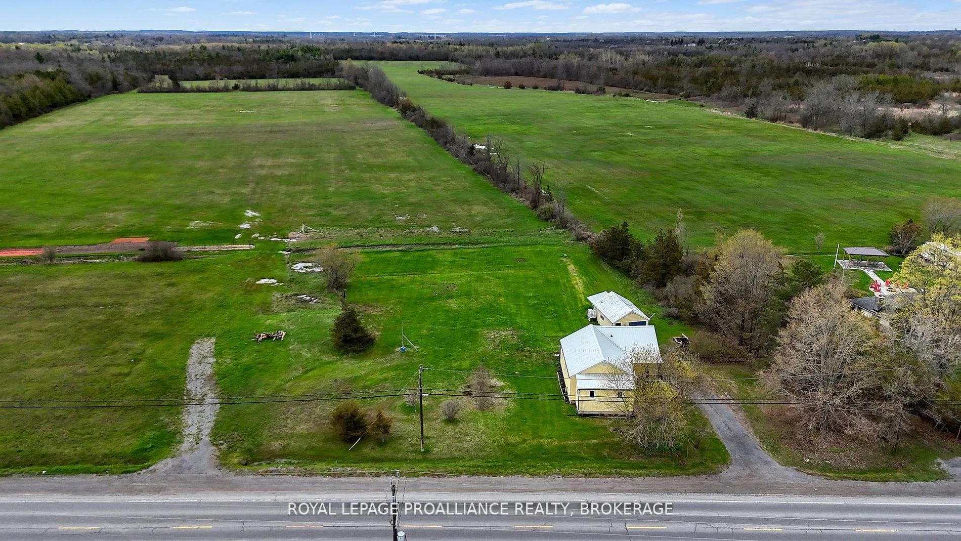 Photo 27 of 5790 County Road 2, Loyalist, Lennox and Addington - South — HOMEH