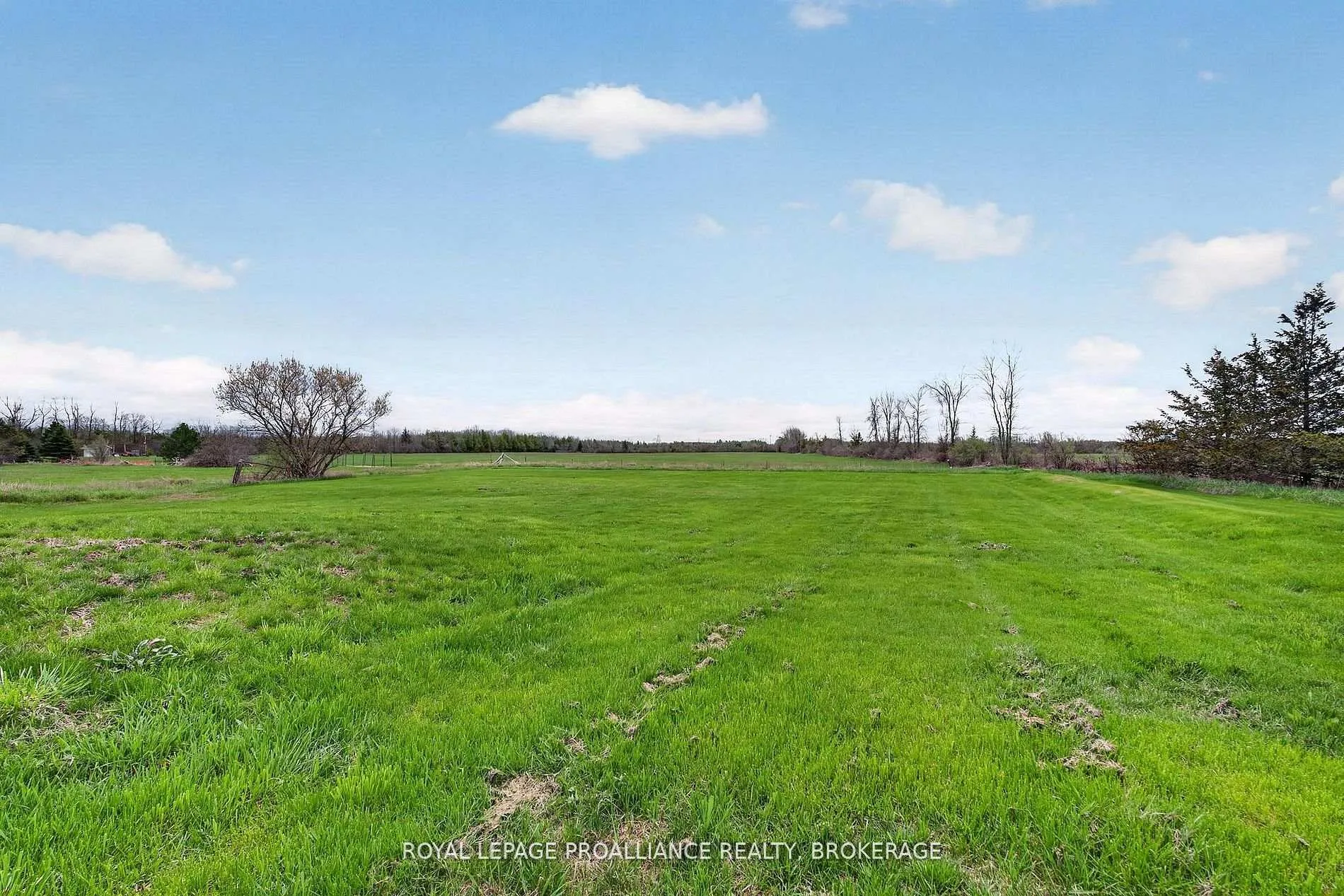 Photo 33 of 5790 County Road 2, Loyalist, Lennox and Addington - South — HOMEH