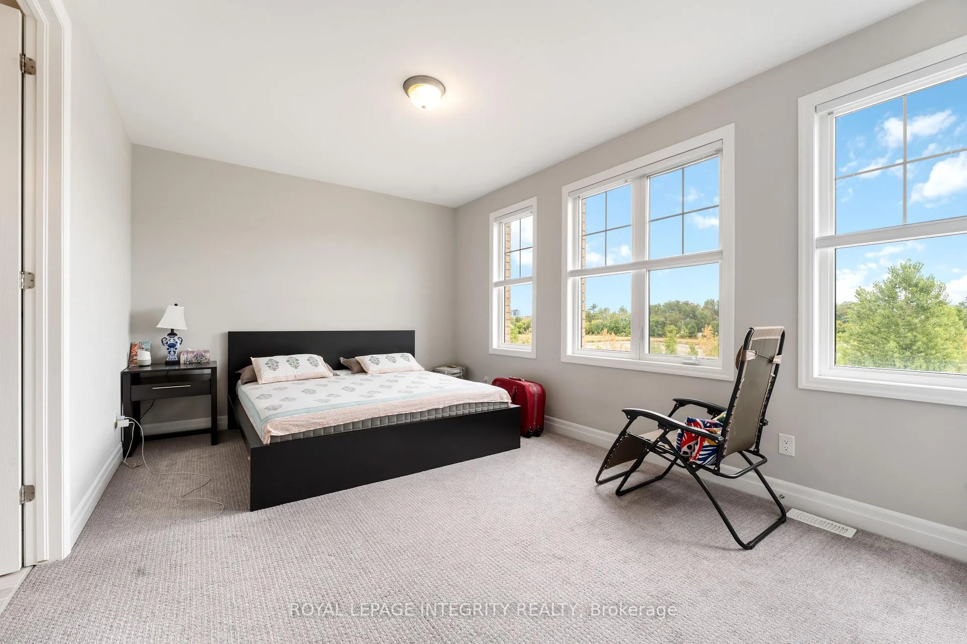 Photo 15 of 648 Pearl Dace Crescent, Ottawa, Barrhaven - Half Moon Bay — HOMEH