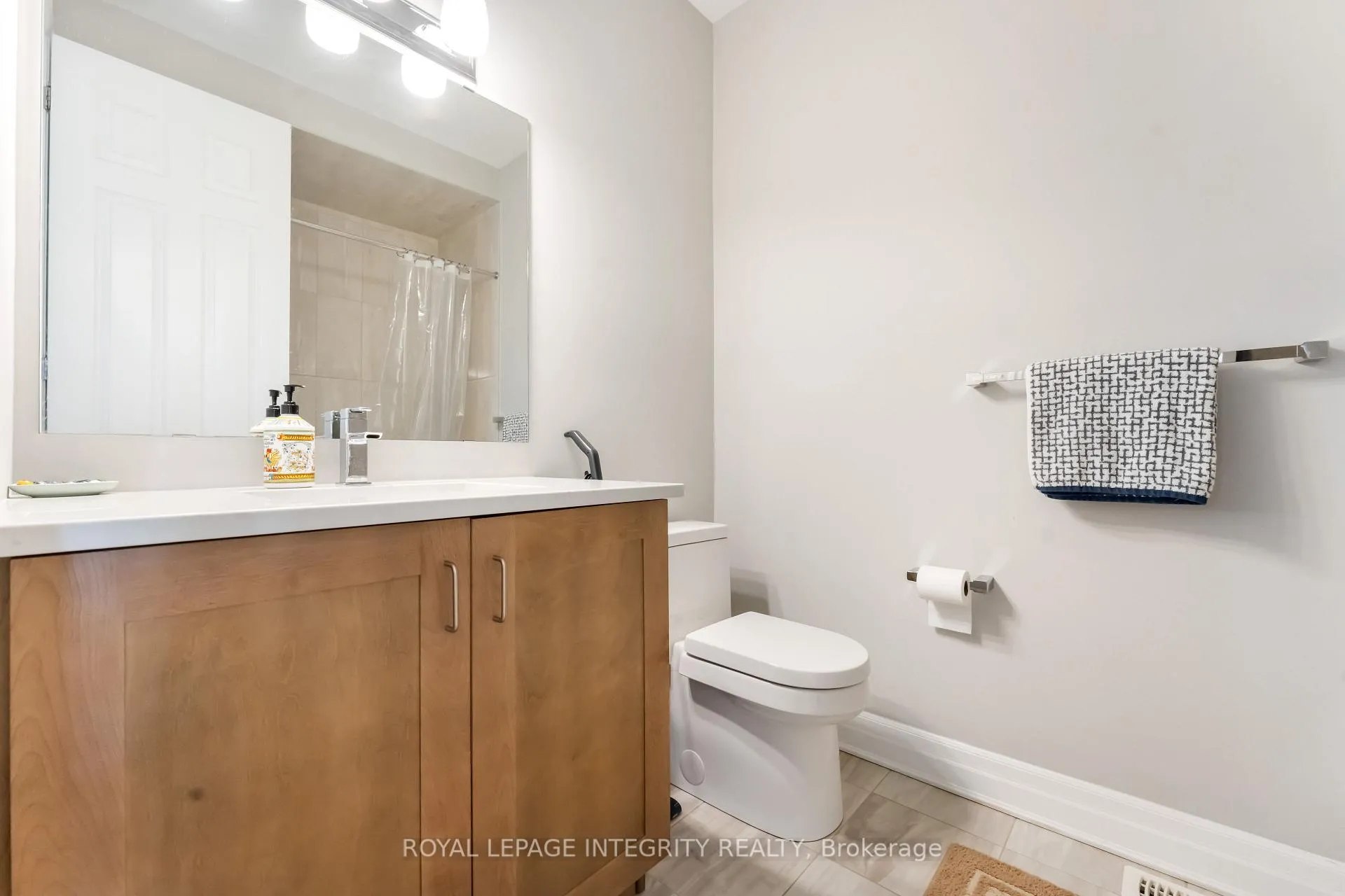 Photo 20 of 648 Pearl Dace Crescent, Ottawa, Barrhaven - Half Moon Bay — HOMEH