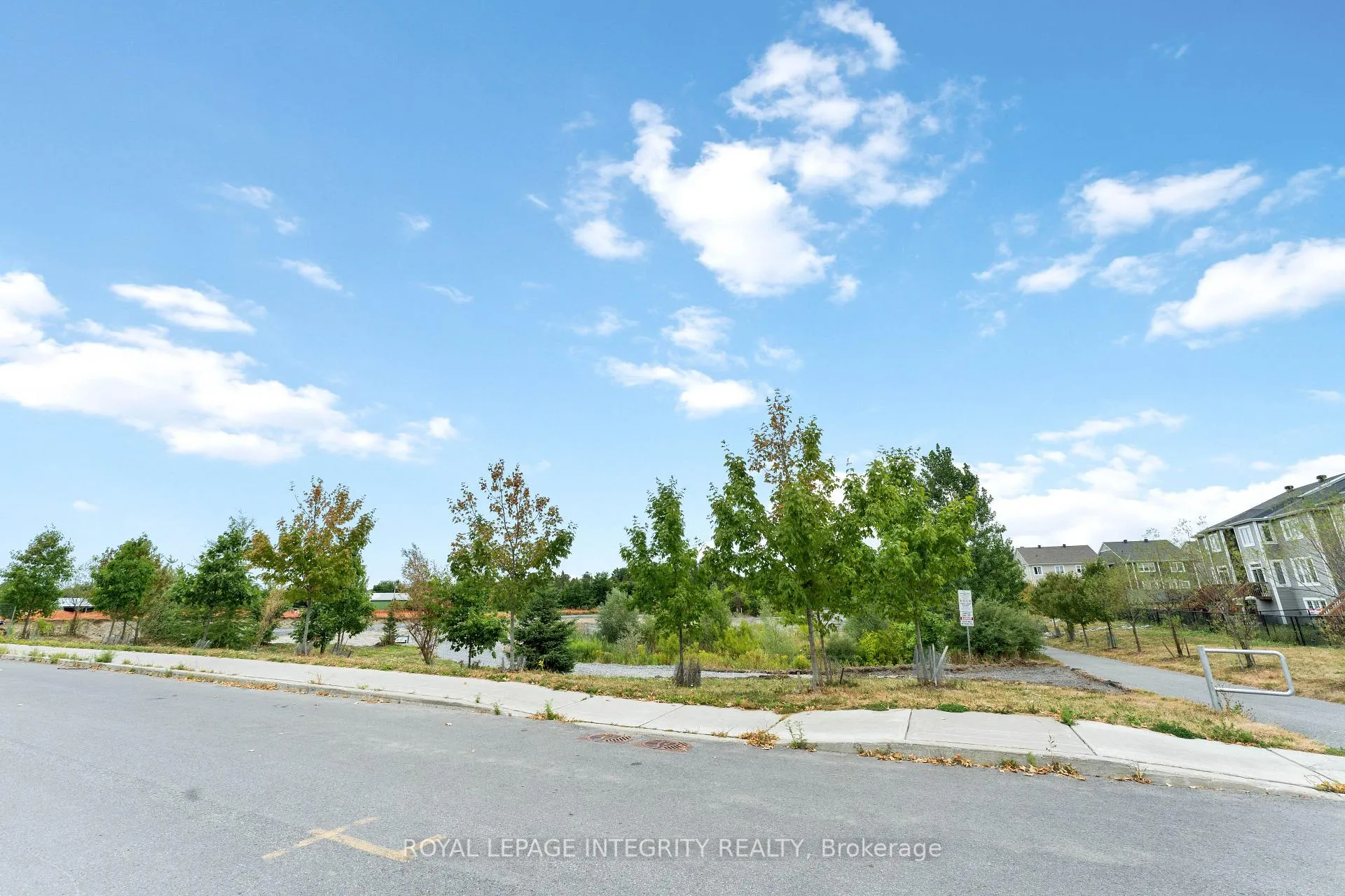 Photo 31 of 648 Pearl Dace Crescent, Ottawa, Barrhaven - Half Moon Bay — HOMEH
