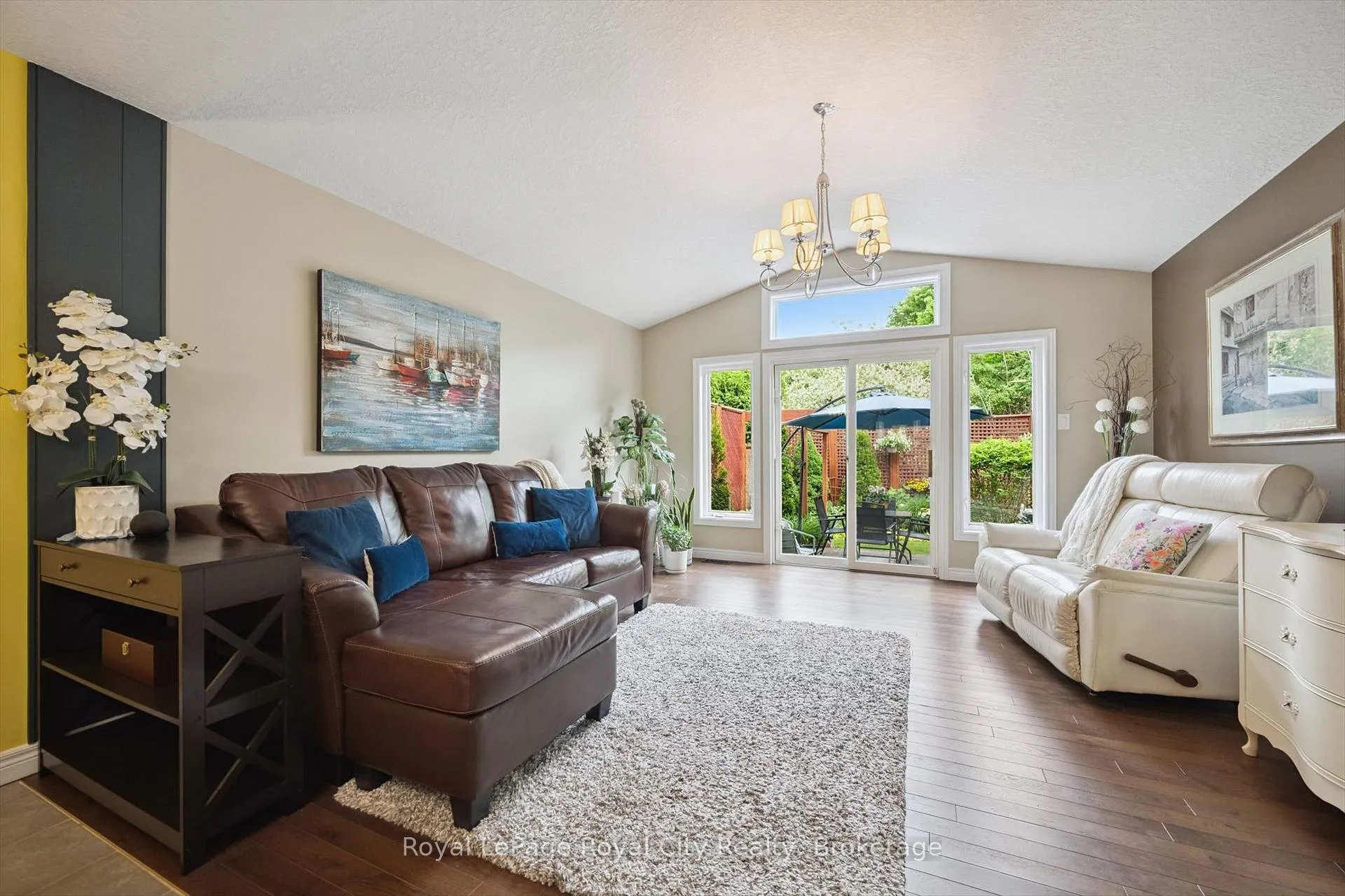 Photo 16 of 462 Lausanne Crescent, Waterloo, Beechwood West — HOMEH