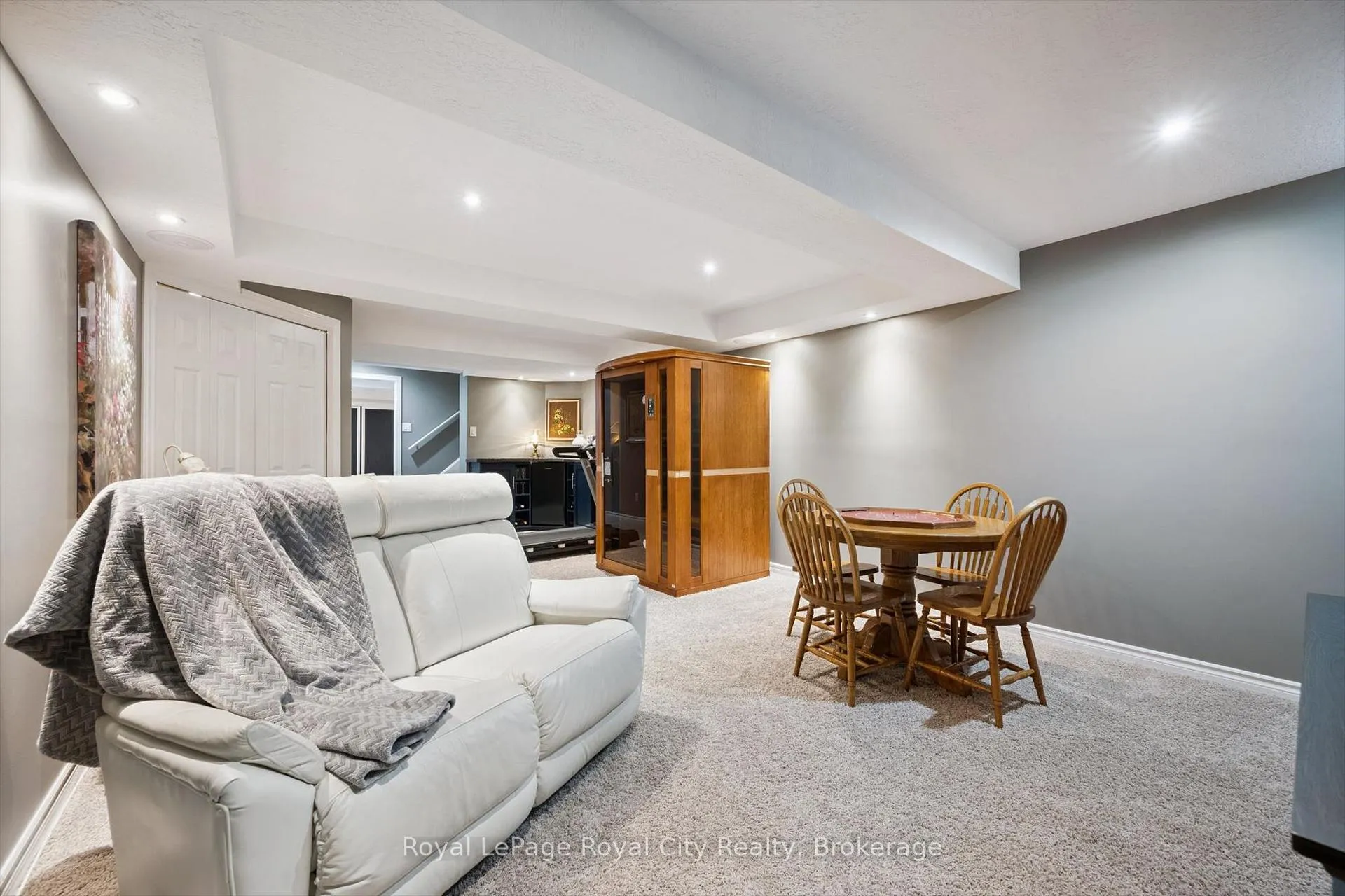 Photo 31 of 462 Lausanne Crescent, Waterloo, Beechwood West — HOMEH