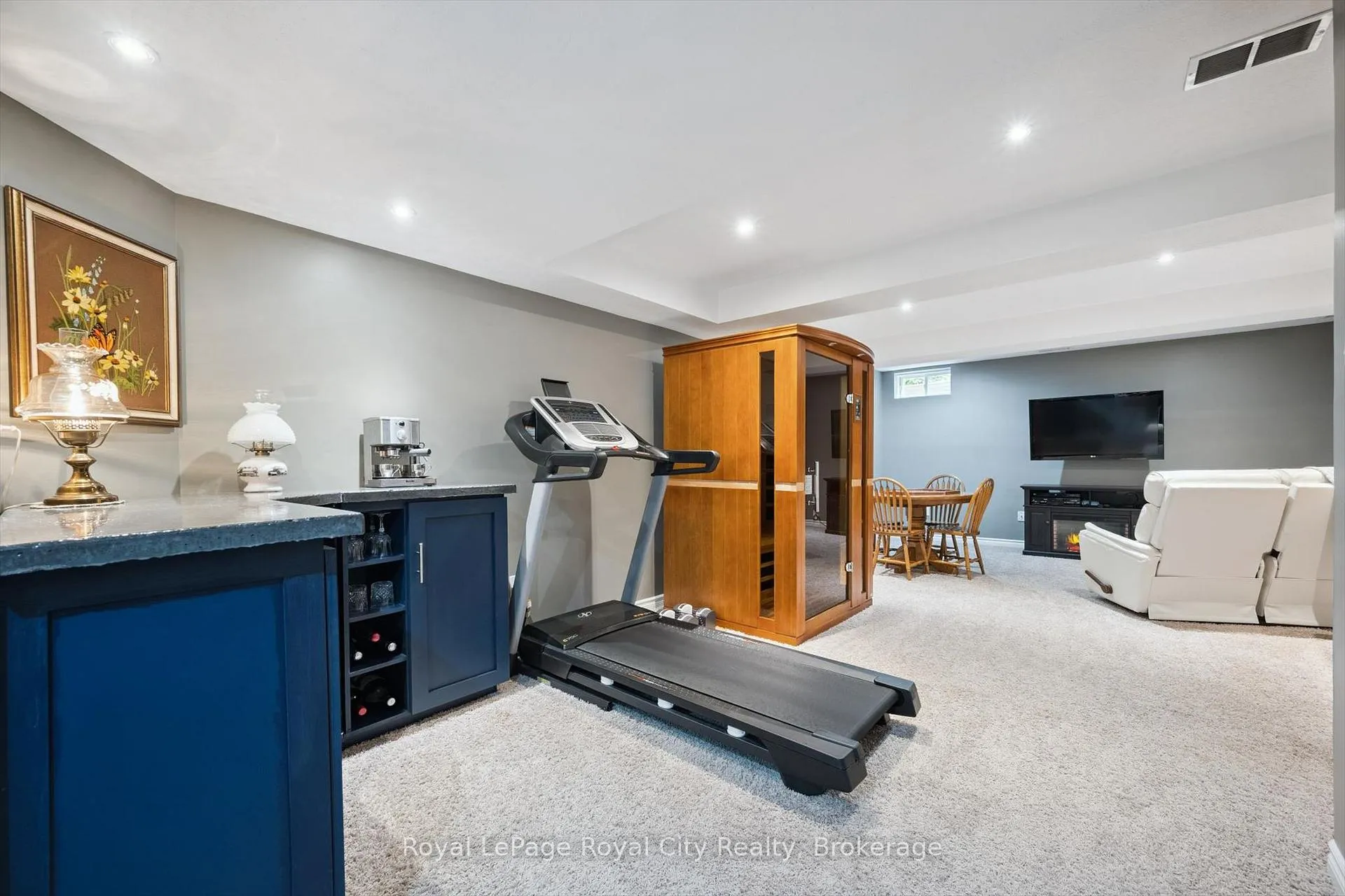 Photo 35 of 462 Lausanne Crescent, Waterloo, Beechwood West — HOMEH