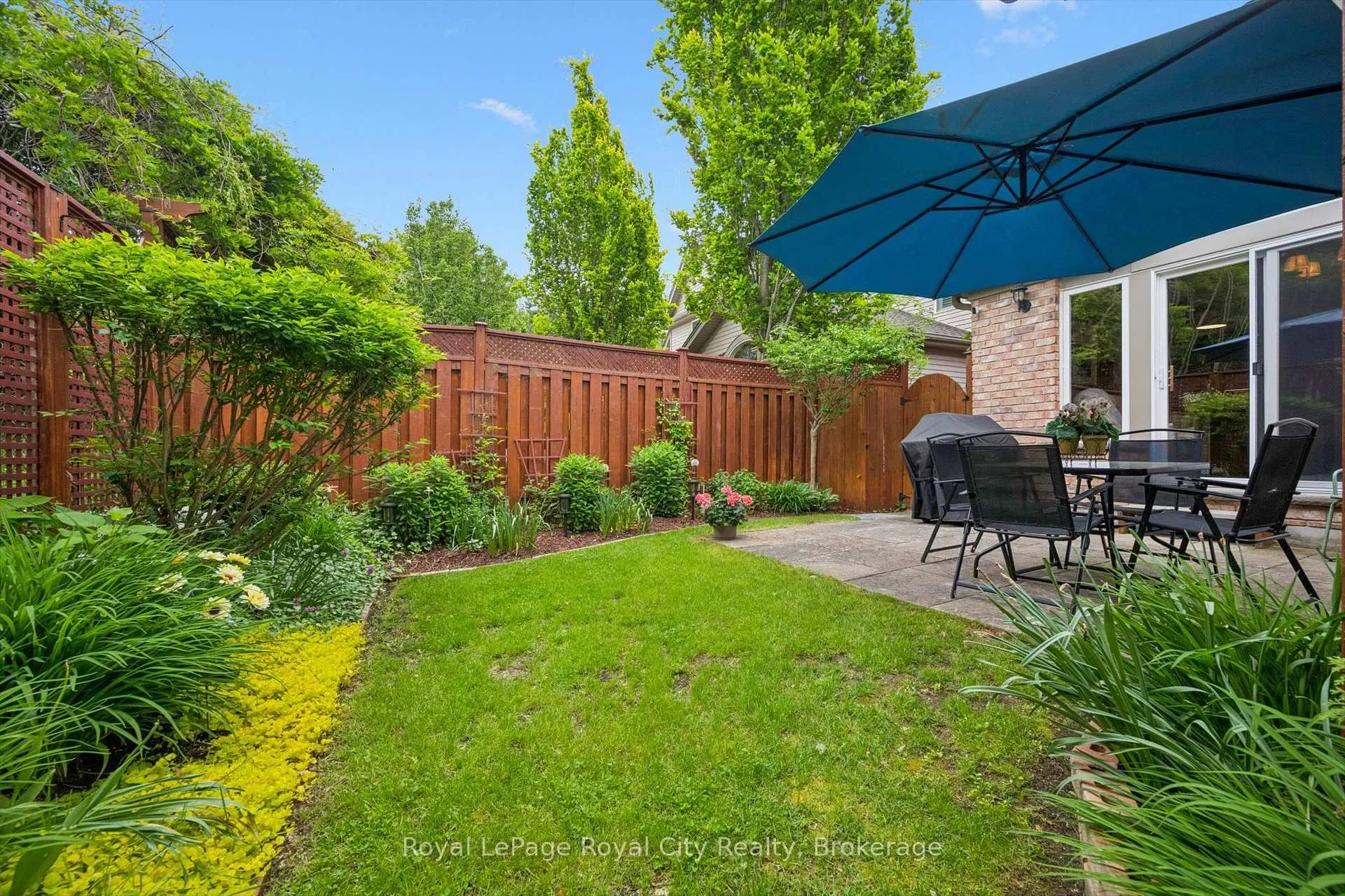 Photo 38 of 462 Lausanne Crescent, Waterloo, Beechwood West — HOMEH