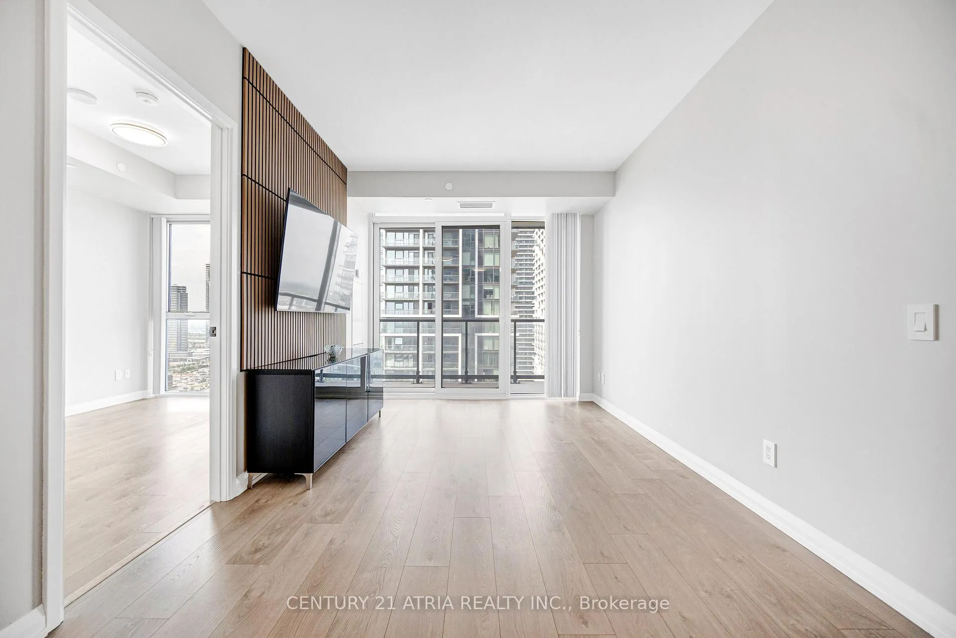Photo 9 of Unit 2508, 7895 Jane Street, Vaughan, Concord — HOMEH