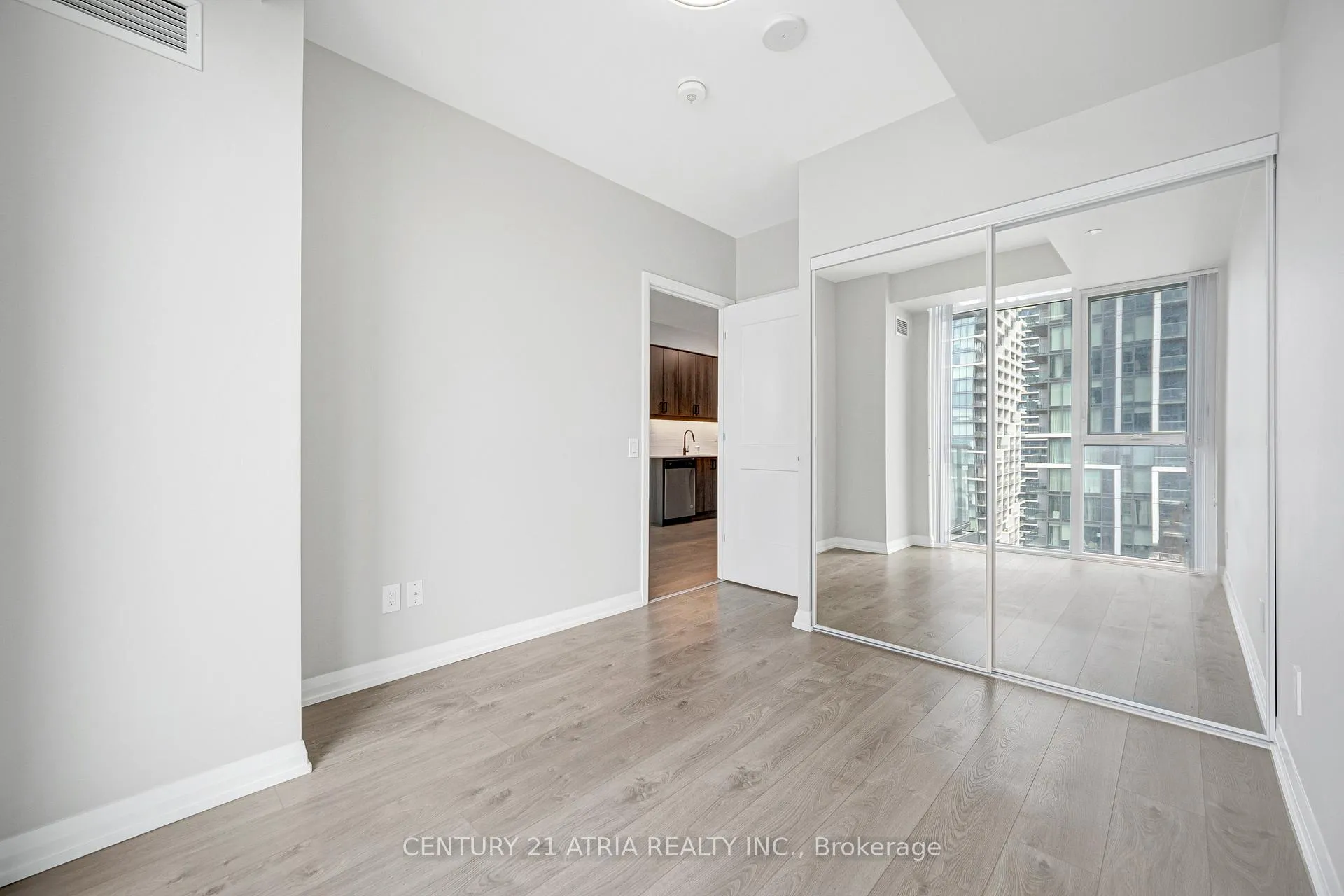Photo 11 of Unit 2508, 7895 Jane Street, Vaughan, Concord — HOMEH