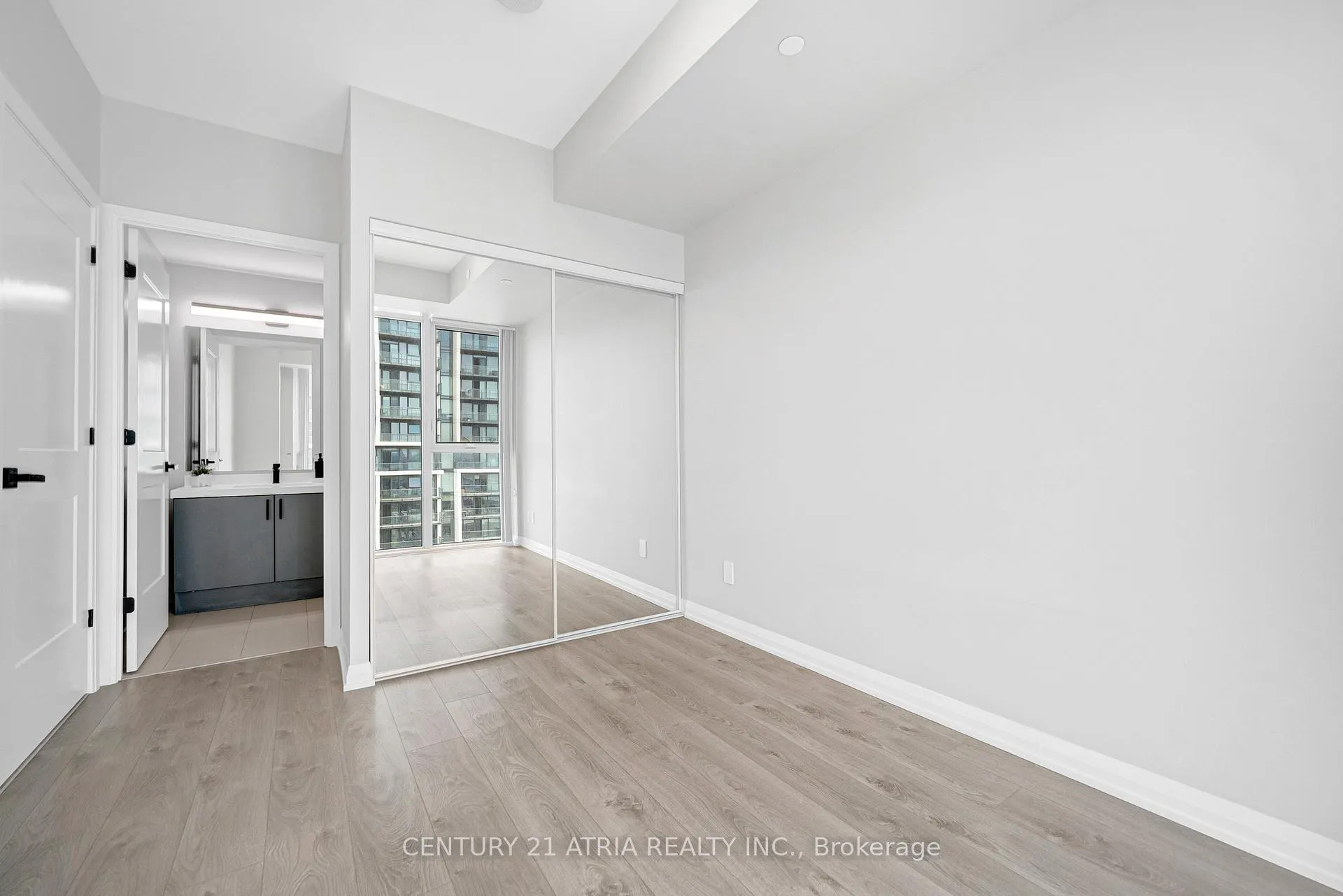 Photo 12 of Unit 2508, 7895 Jane Street, Vaughan, Concord — HOMEH
