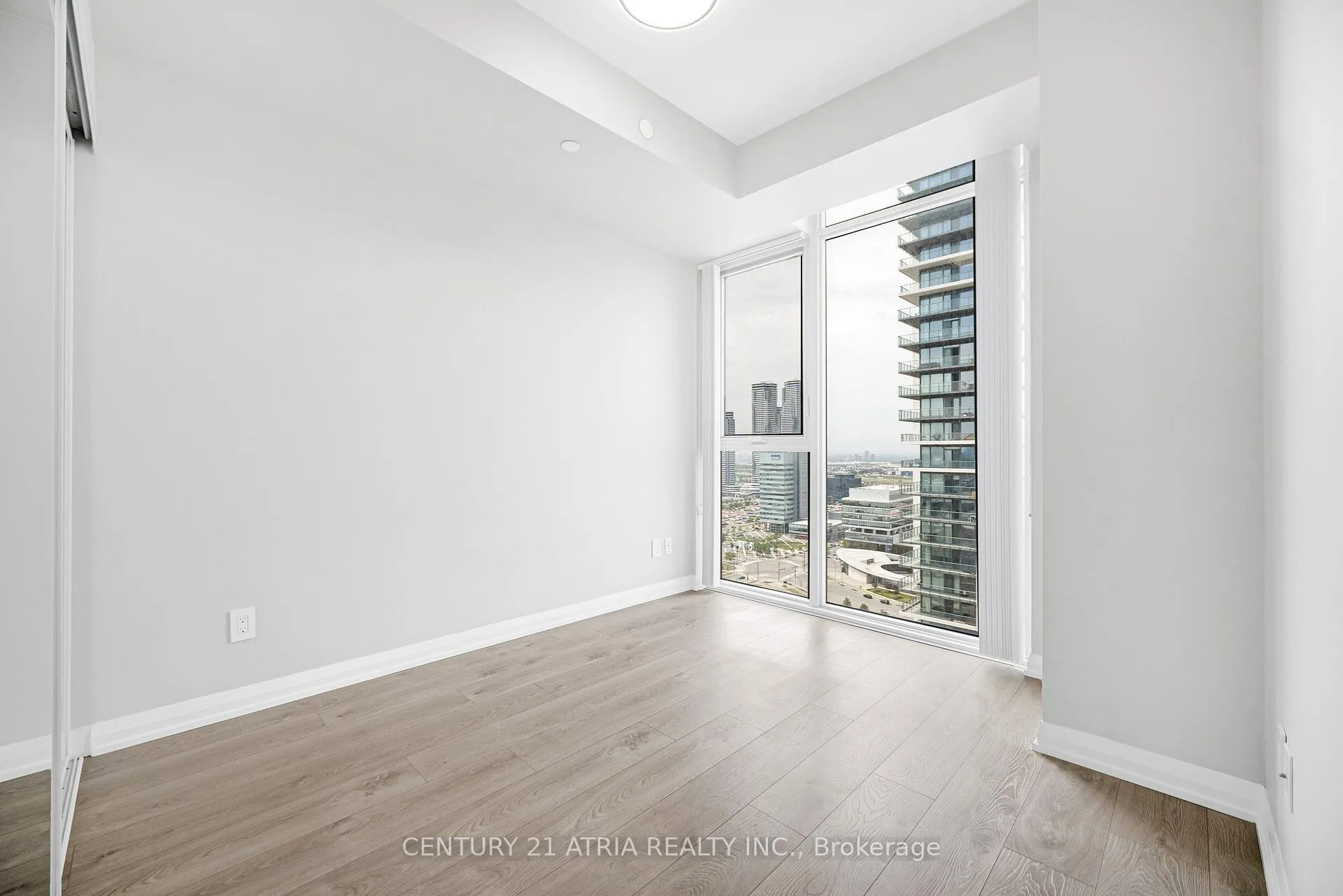 Photo 13 of Unit 2508, 7895 Jane Street, Vaughan, Concord — HOMEH