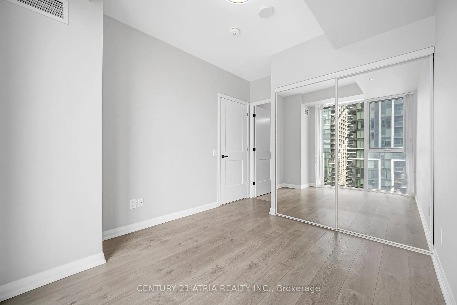 Photo 14 of Unit 2508, 7895 Jane Street, Vaughan, Concord — HOMEH