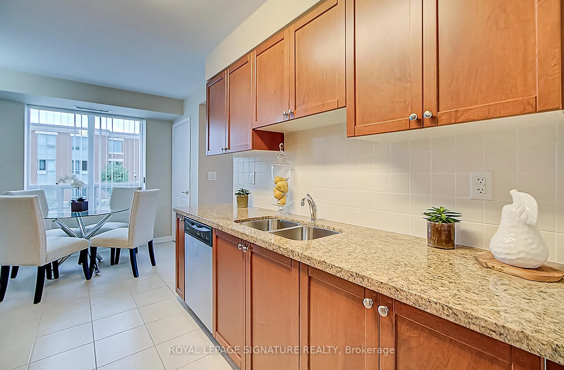 Photo 11 of Unit 214, 65 Via Rosedale, Brampton, Sandringham-Wellington — HOMEH