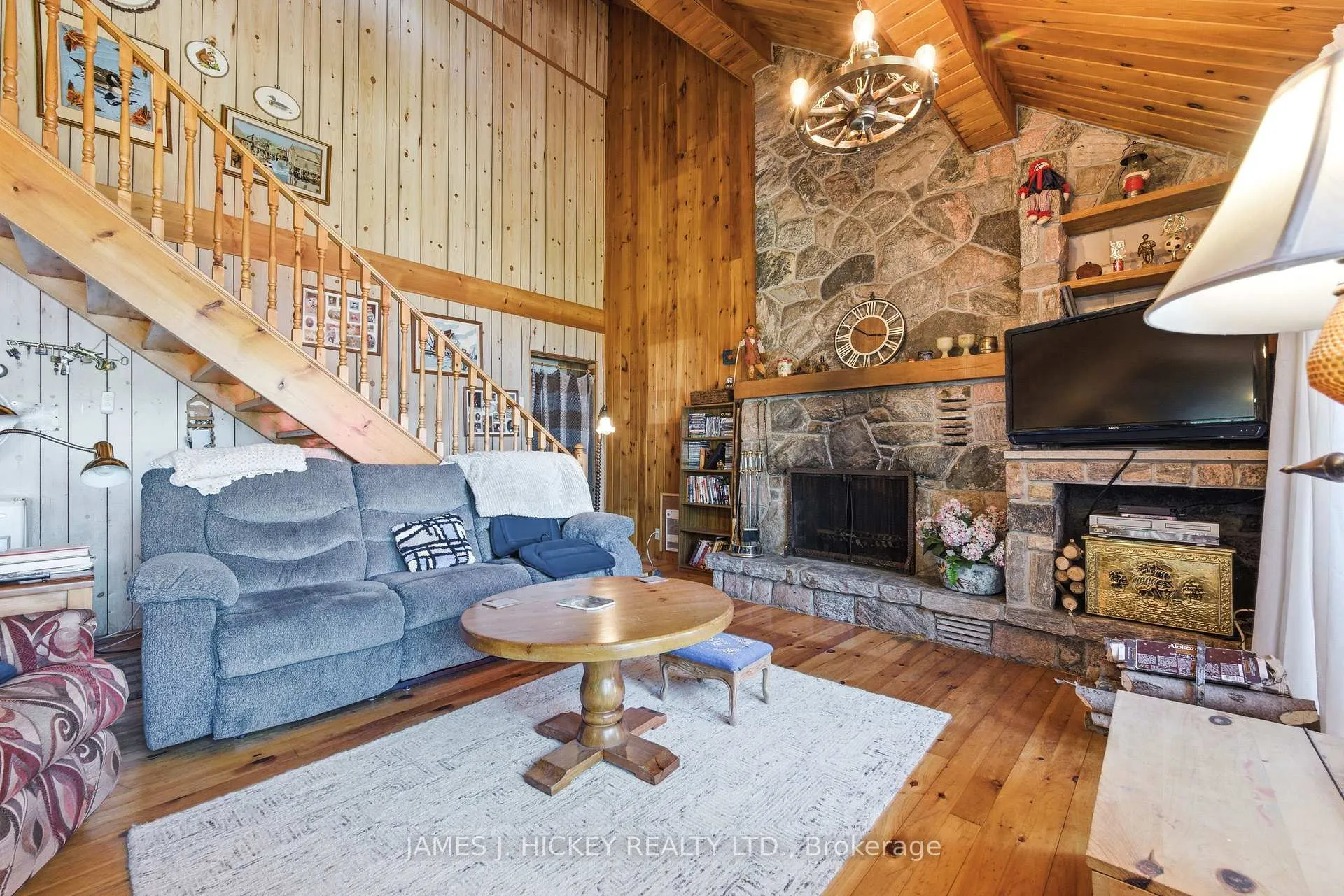 Photo 4 of 31 Beaverbrook Lane, Deep River — HOMEH