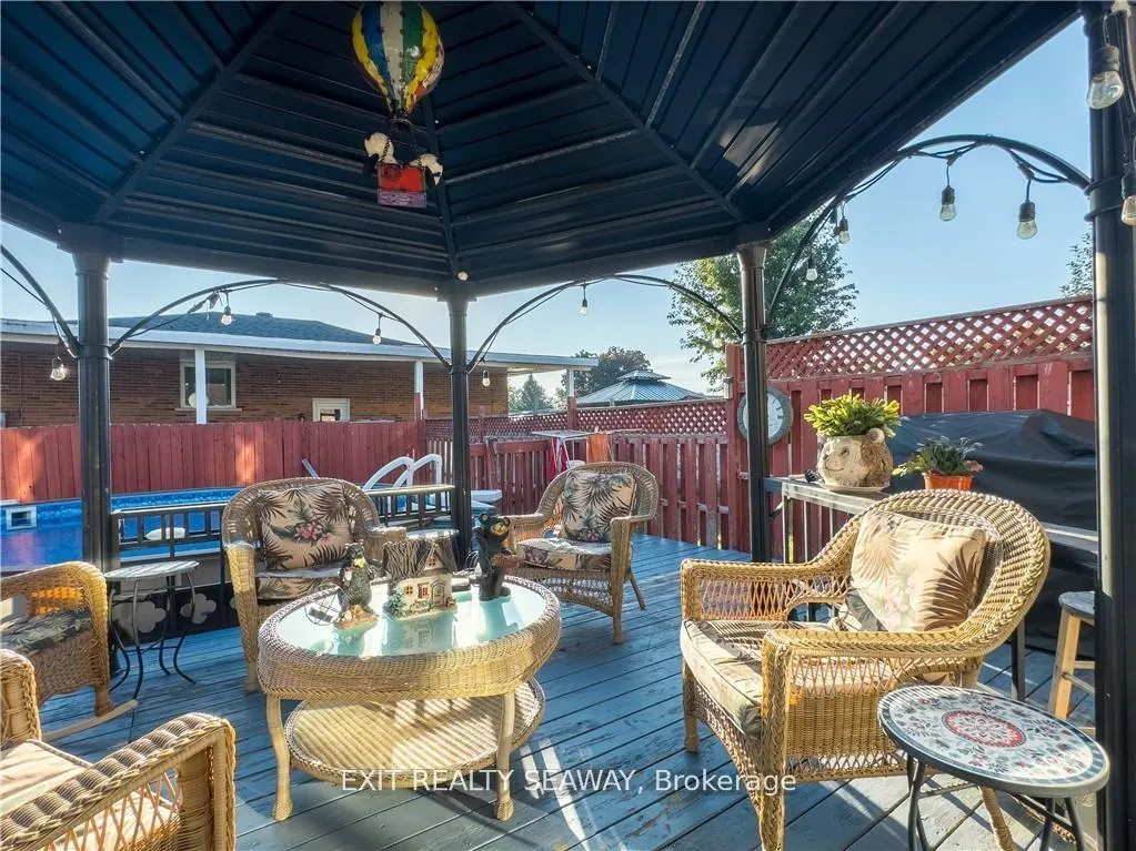 Photo 23 of 400 Lynwood Drive, Cornwall — HOMEH