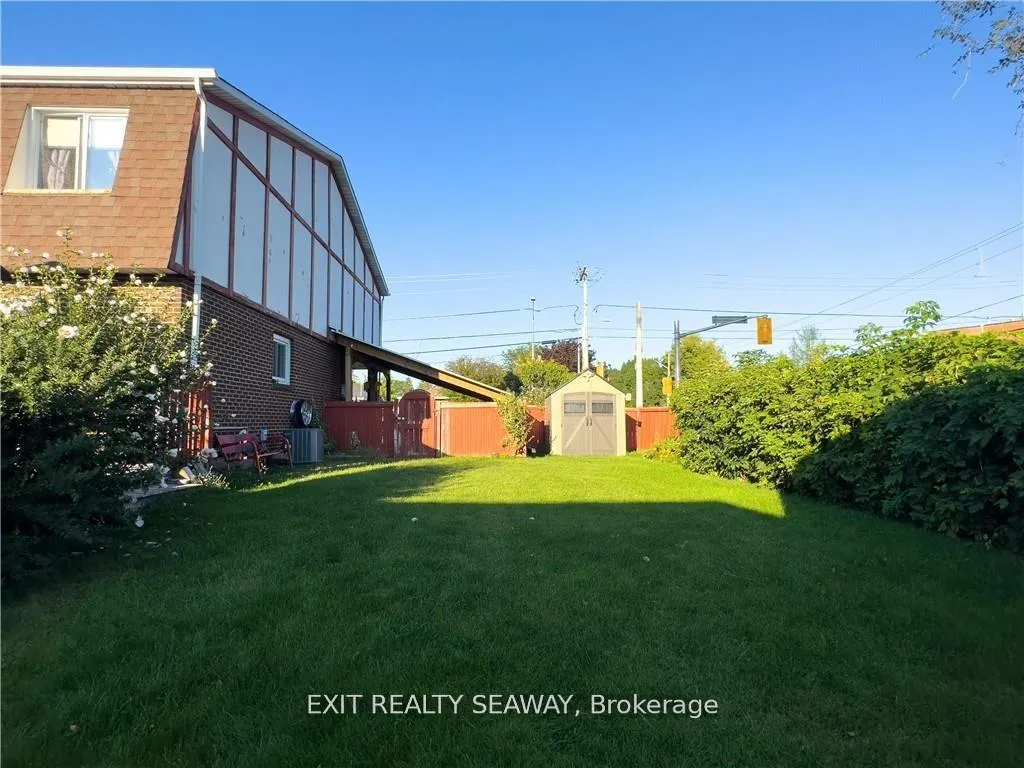 Photo 25 of 400 Lynwood Drive, Cornwall — HOMEH
