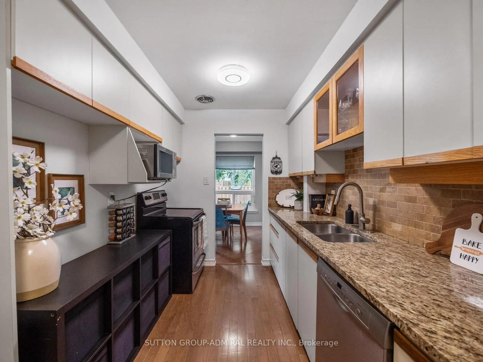 Photo 6 of 11 Jacques Lane, Ajax, South East — HOMEH