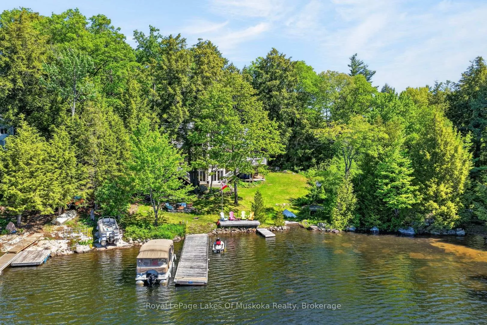 Photo 2 of 206 MacBeth Island, Bracebridge, Oakley — HOMEH