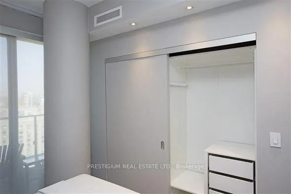 Photo 12 of Unit 3206, 75 St Nicholas Street, Toronto, Bay Street Corridor — HOMEH