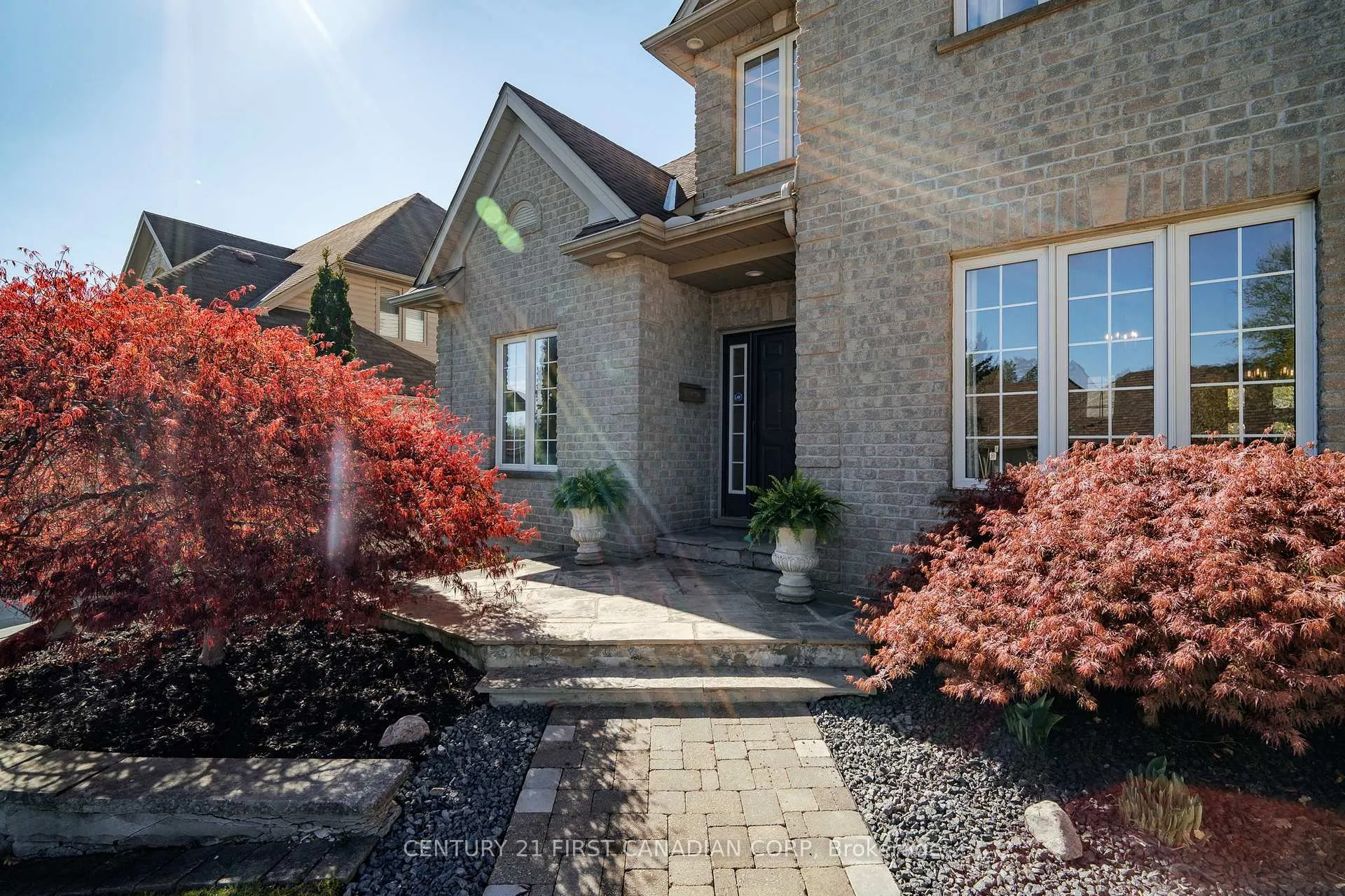 Photo 3 of 932 Cranbrook Road, London, South L — HOMEH