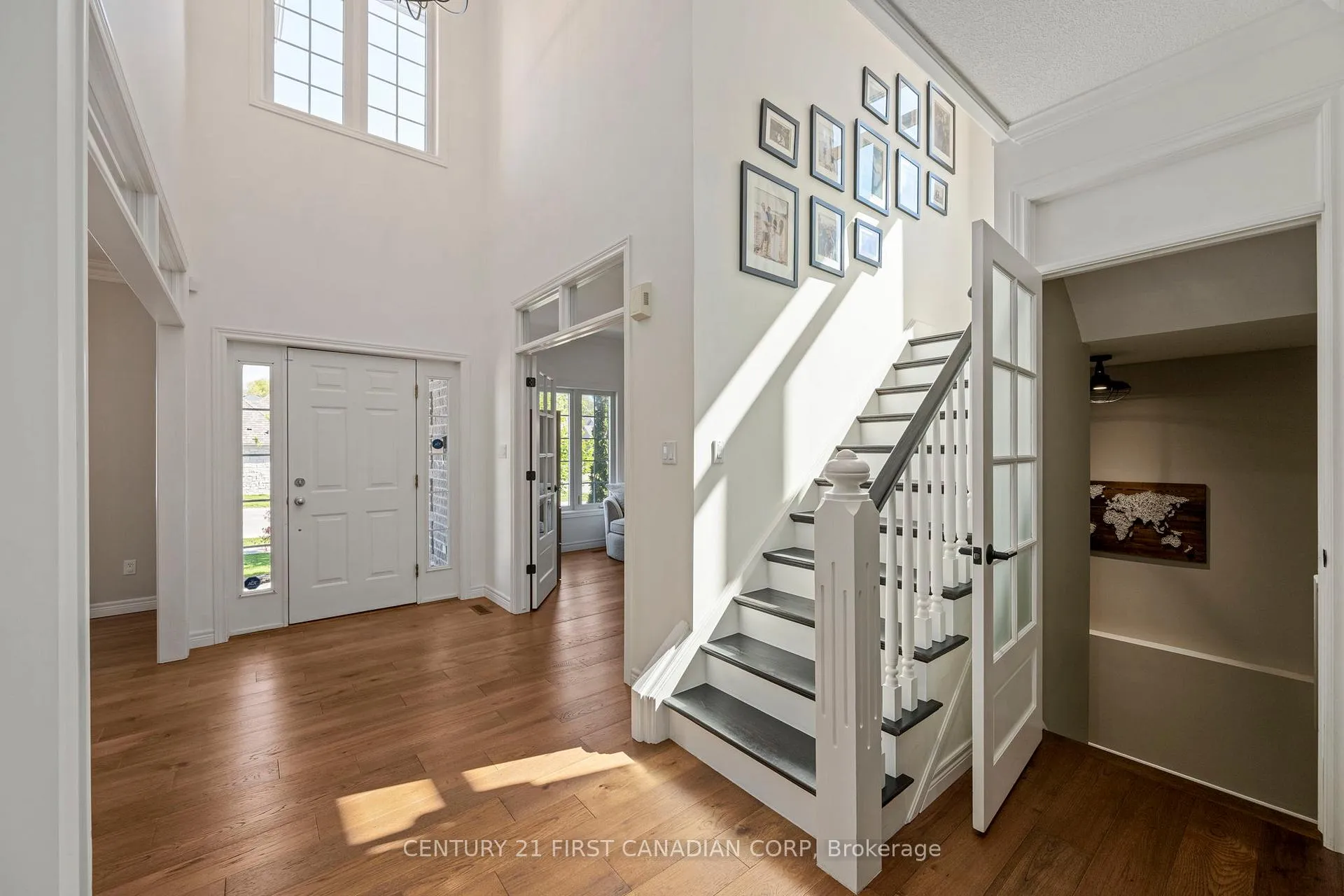 Photo 4 of 932 Cranbrook Road, London, South L — HOMEH