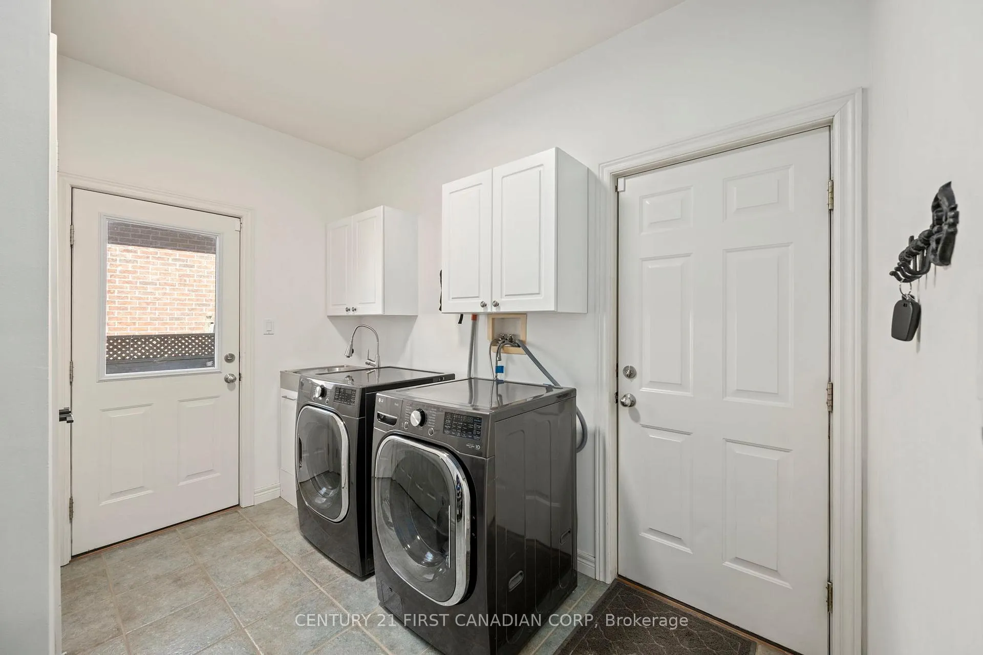 Photo 16 of 932 Cranbrook Road, London, South L — HOMEH