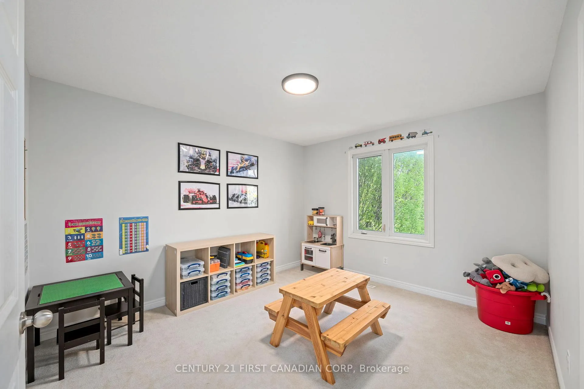 Photo 17 of 932 Cranbrook Road, London, South L — HOMEH
