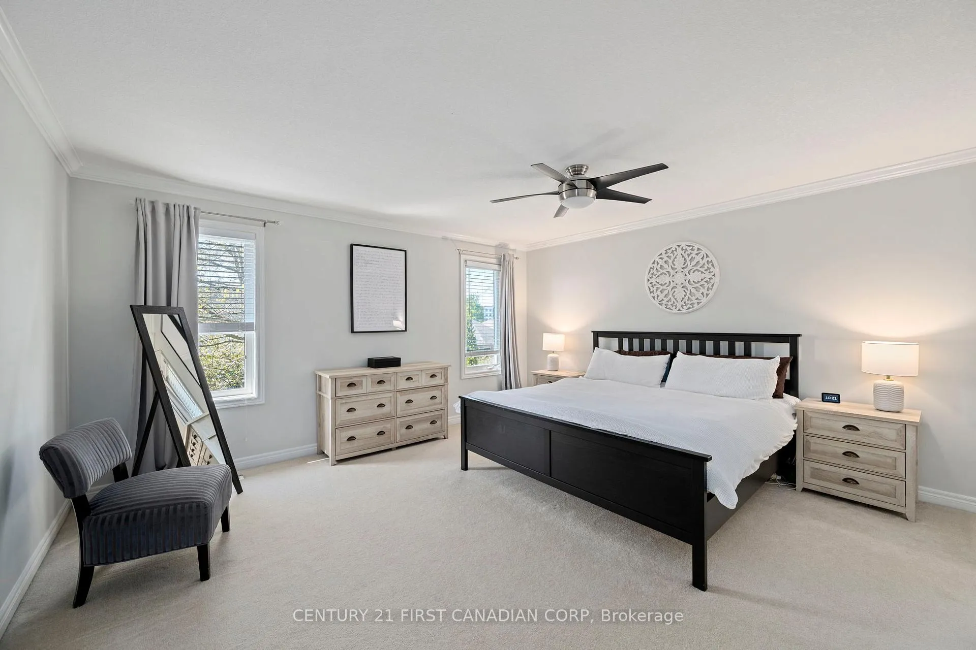Photo 23 of 932 Cranbrook Road, London, South L — HOMEH