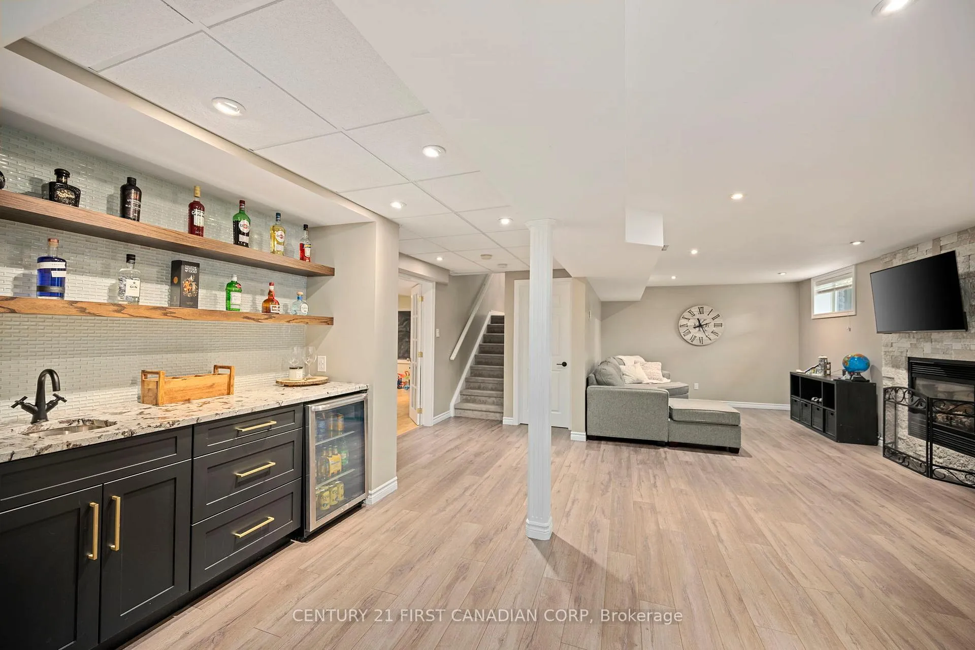 Photo 32 of 932 Cranbrook Road, London, South L — HOMEH