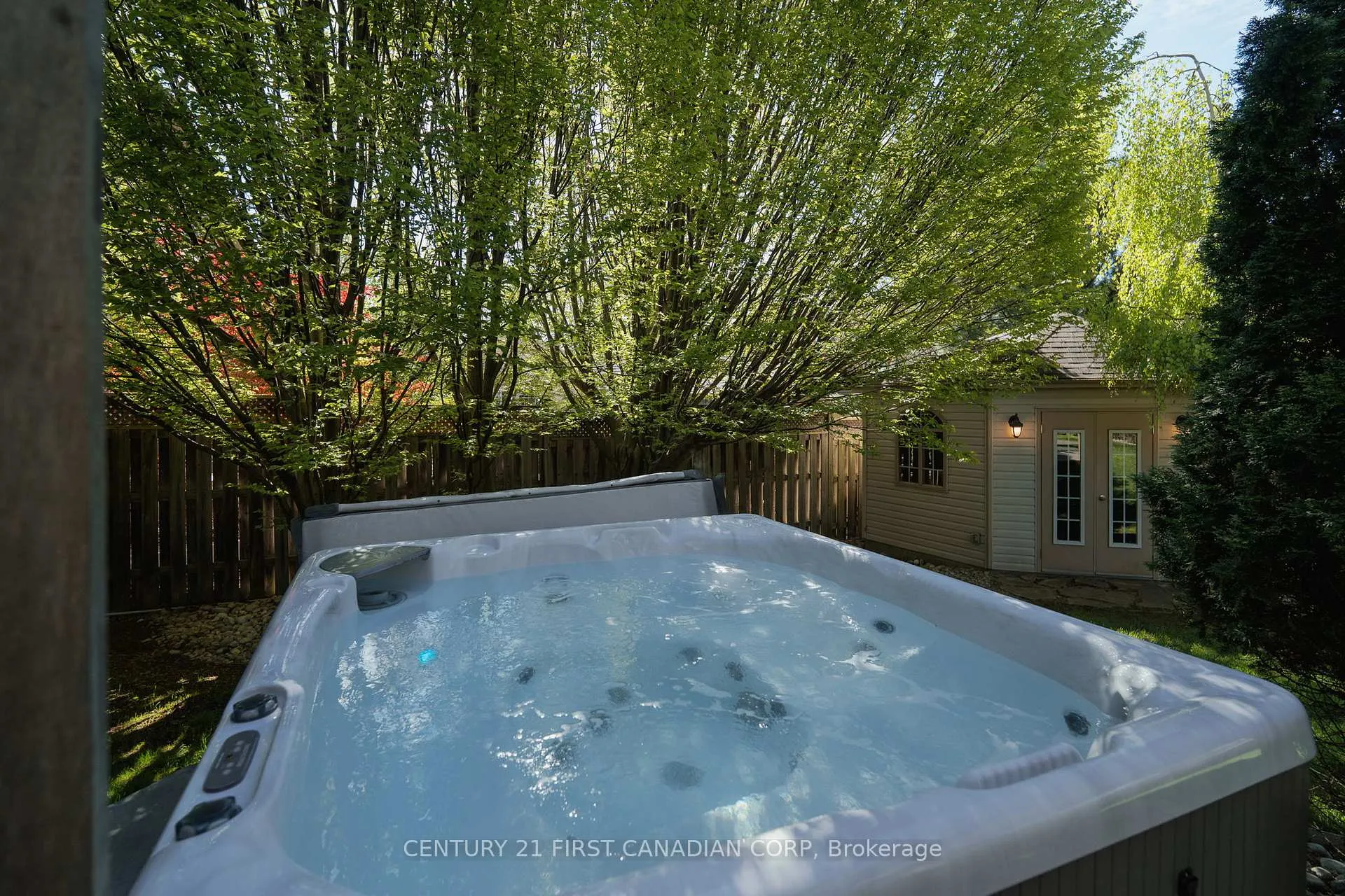 Photo 44 of 932 Cranbrook Road, London, South L — HOMEH