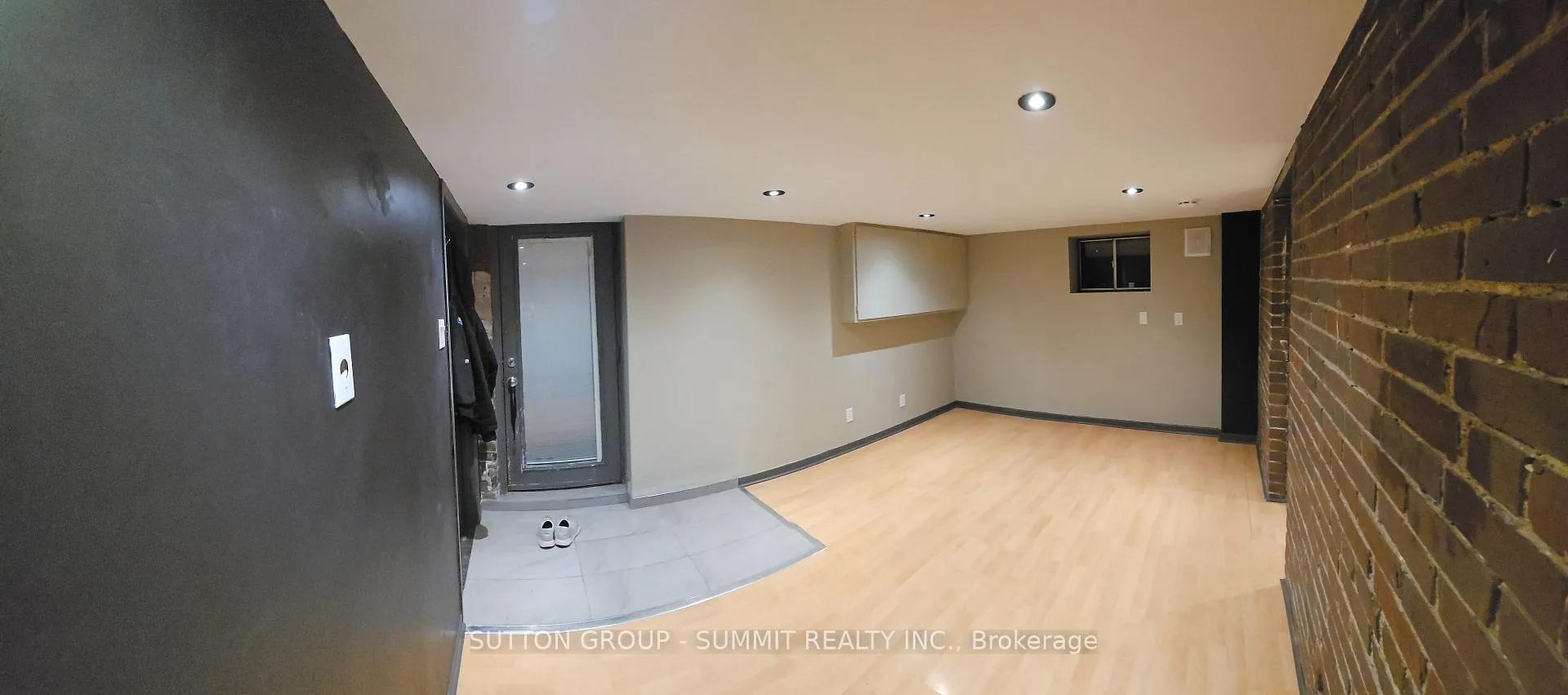 Photo 5 of Unit Lower, 1 Columbine Avenue, Toronto, The Beaches — HOMEH