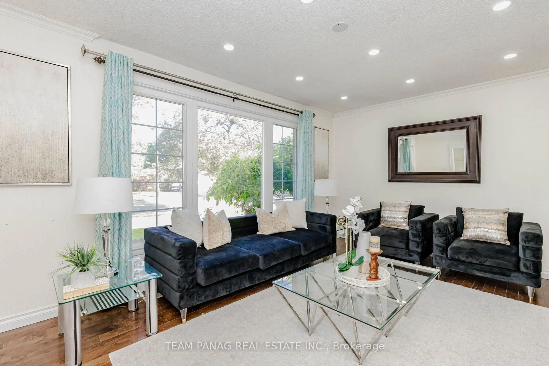 Photo 8 of 141 Fallingdale Crescent, Brampton, Southgate — HOMEH