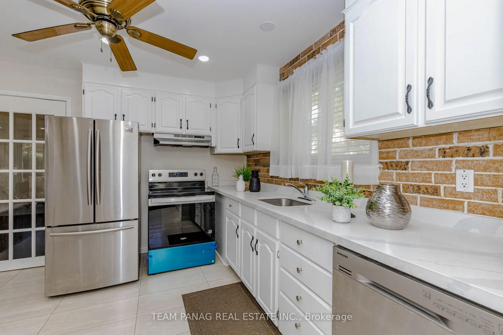Photo 17 of 141 Fallingdale Crescent, Brampton, Southgate — HOMEH