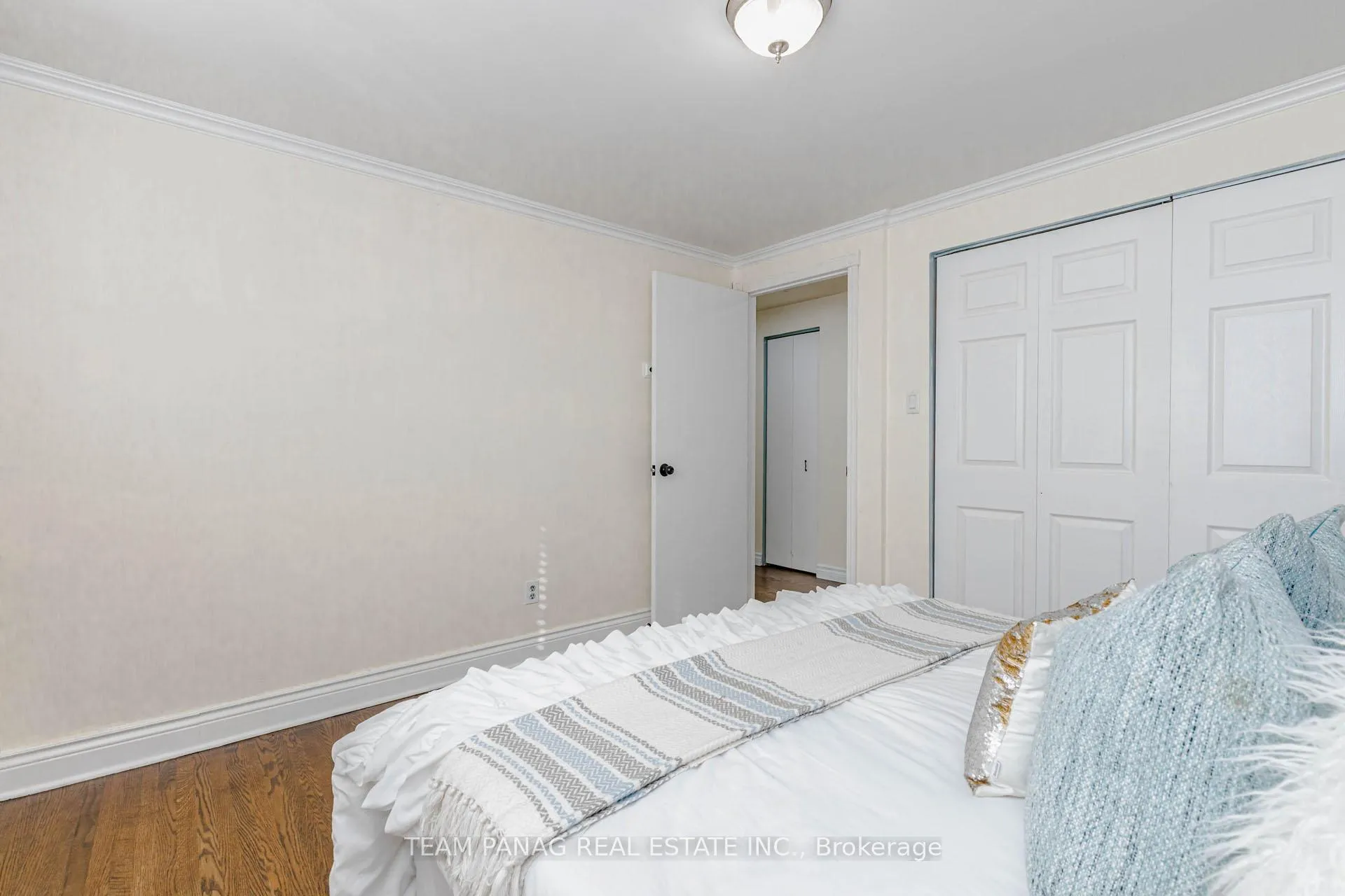 Photo 20 of 141 Fallingdale Crescent, Brampton, Southgate — HOMEH