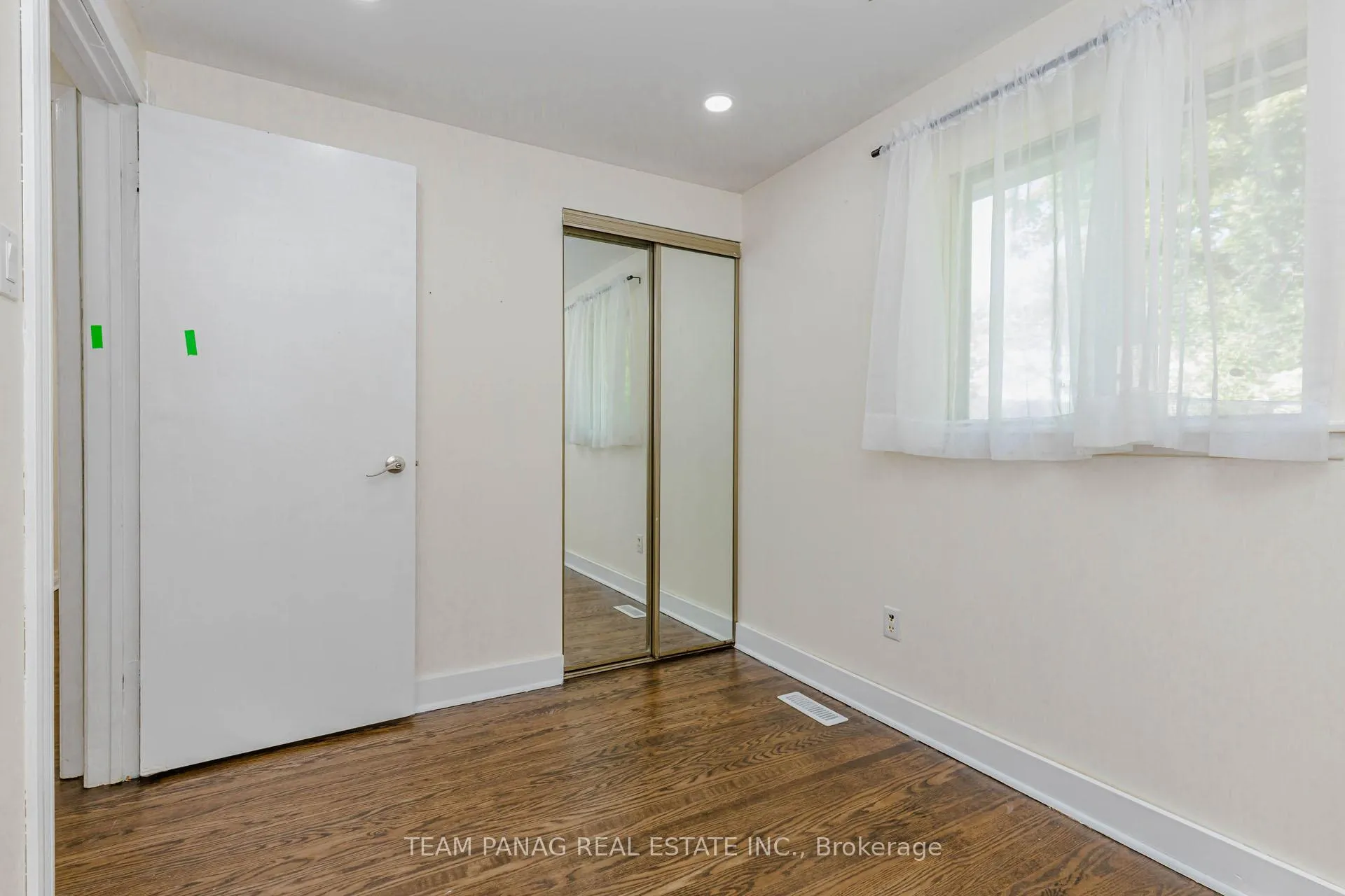Photo 22 of 141 Fallingdale Crescent, Brampton, Southgate — HOMEH