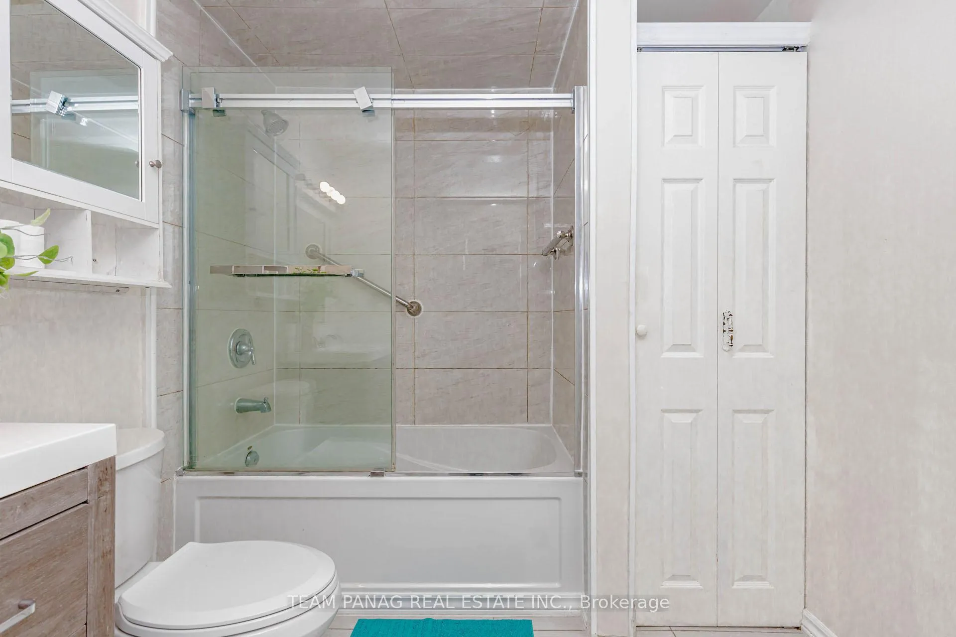 Photo 24 of 141 Fallingdale Crescent, Brampton, Southgate — HOMEH