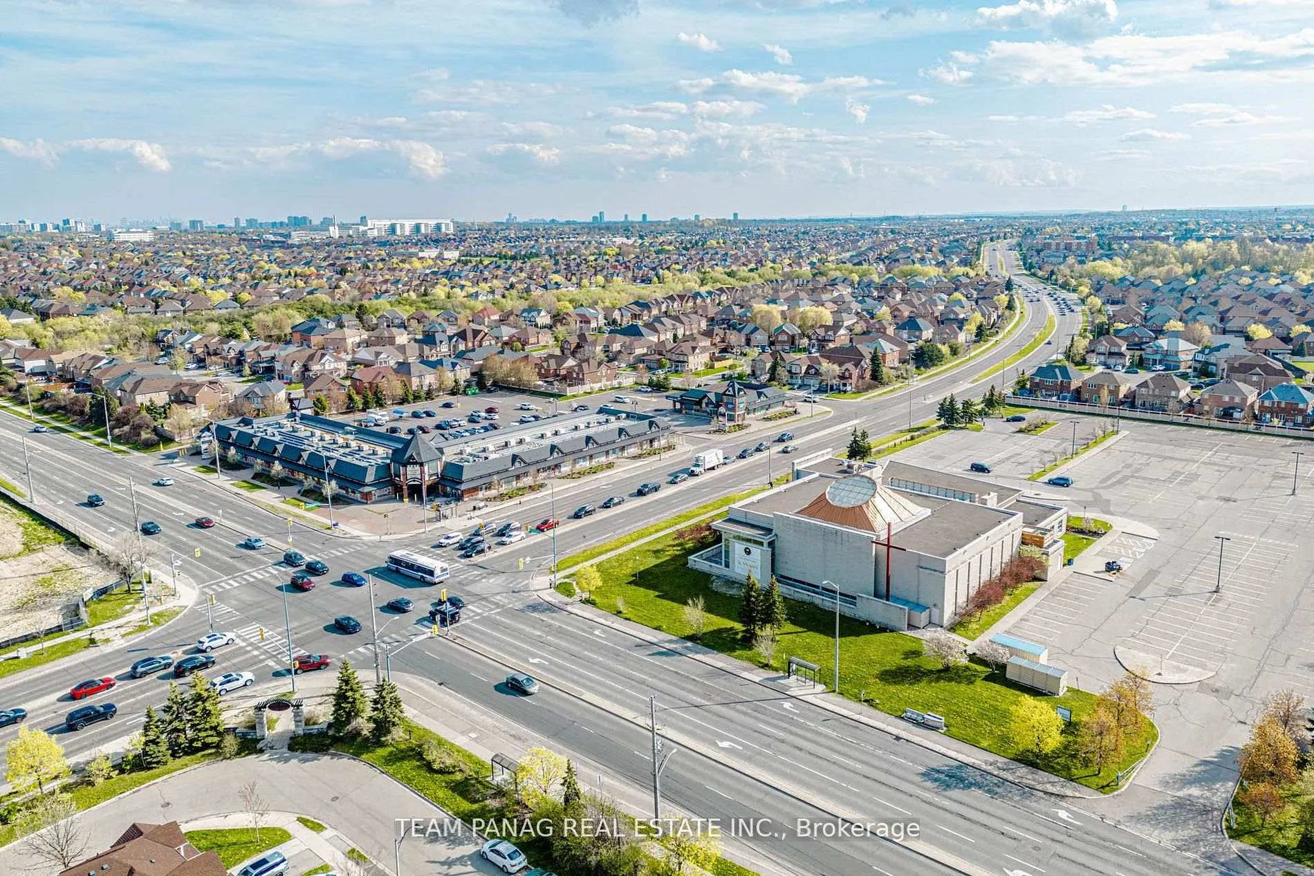 Photo 40 of 141 Fallingdale Crescent, Brampton, Southgate — HOMEH