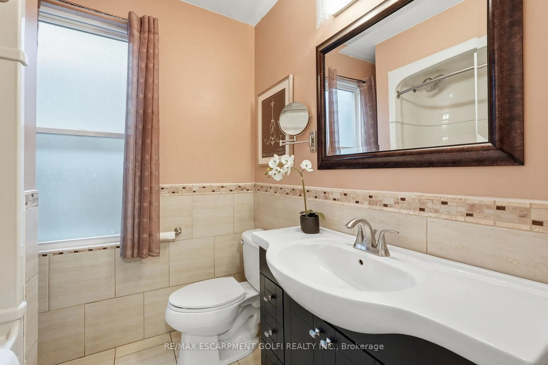 Photo 11 of 71 Aikman Avenue, Hamilton, Gibson — HOMEH