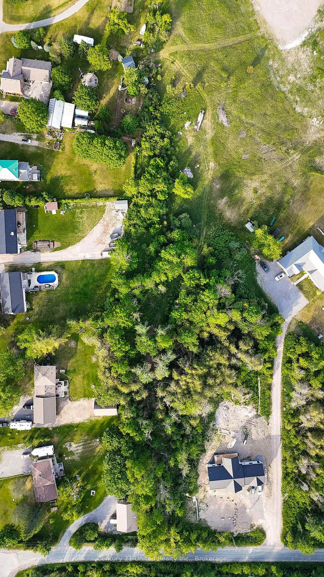 Photo 6 of 833 Iron Woods Dr Part 3, Douro-Dummer — HOMEH