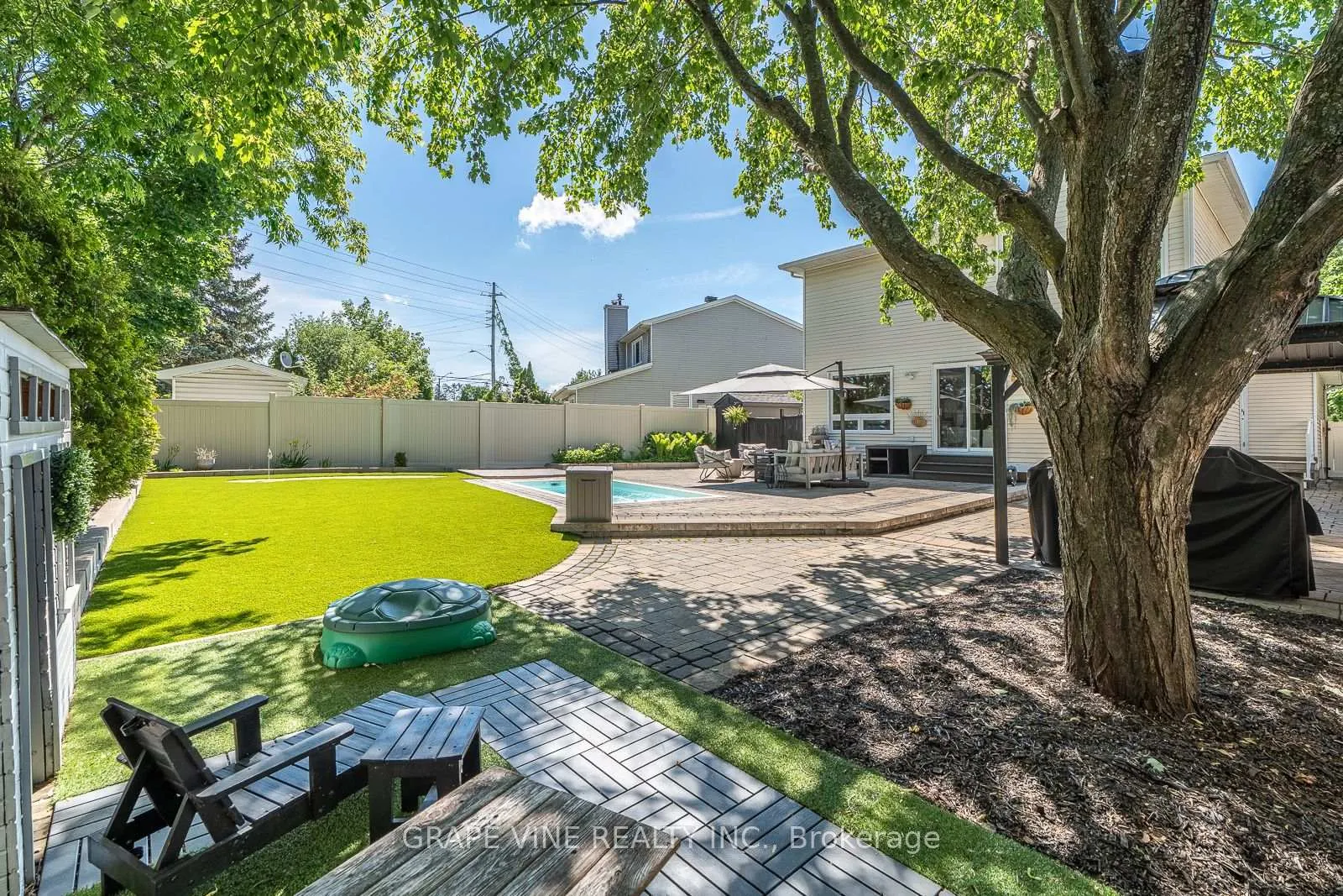 Photo 9 of 79 Homestead Street, Ottawa, Borden Farm/Stewart Farm/Carleton Heights/Parkwood Hills — HOMEH
